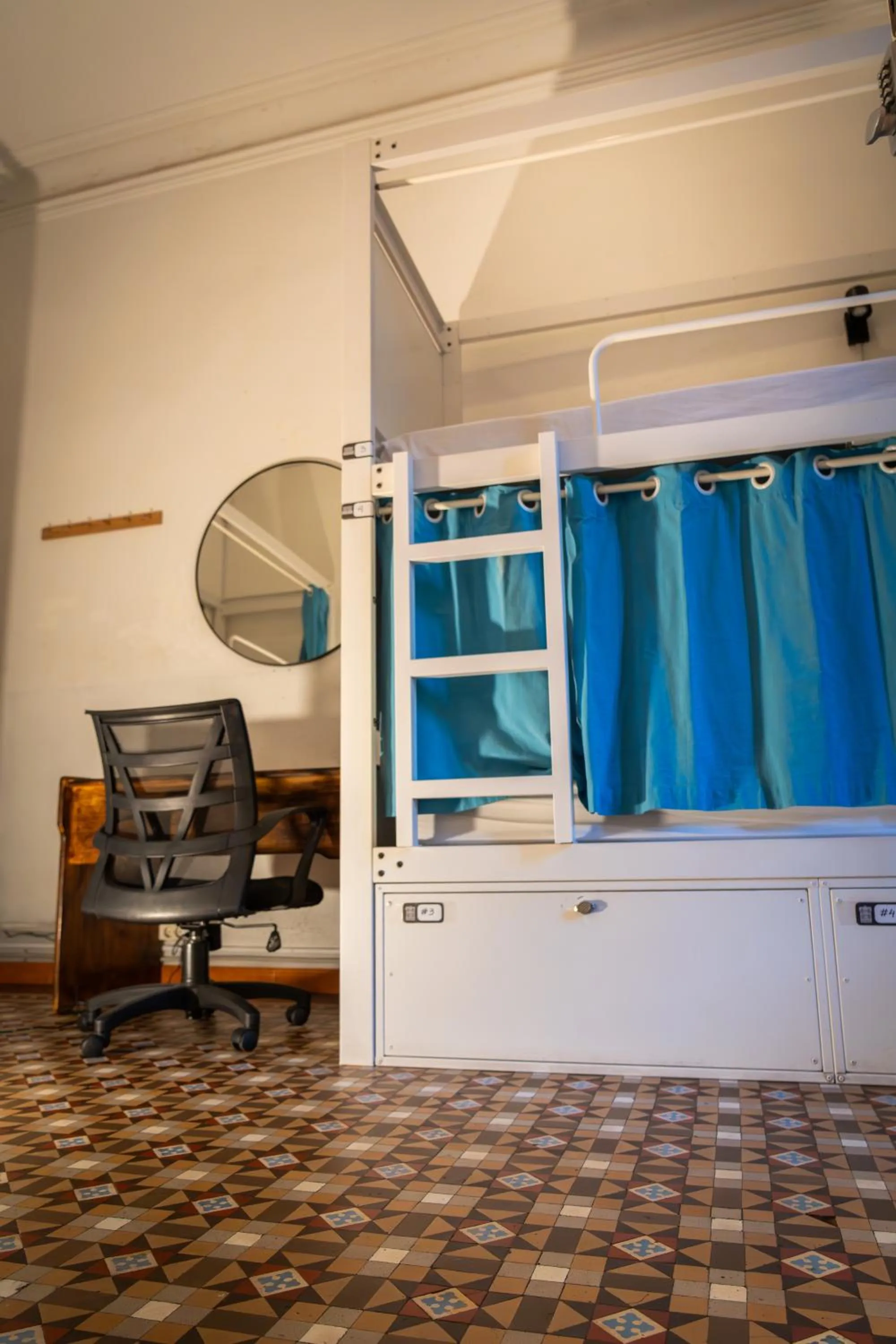 TV and multimedia in Soul Backpackers Barcelona