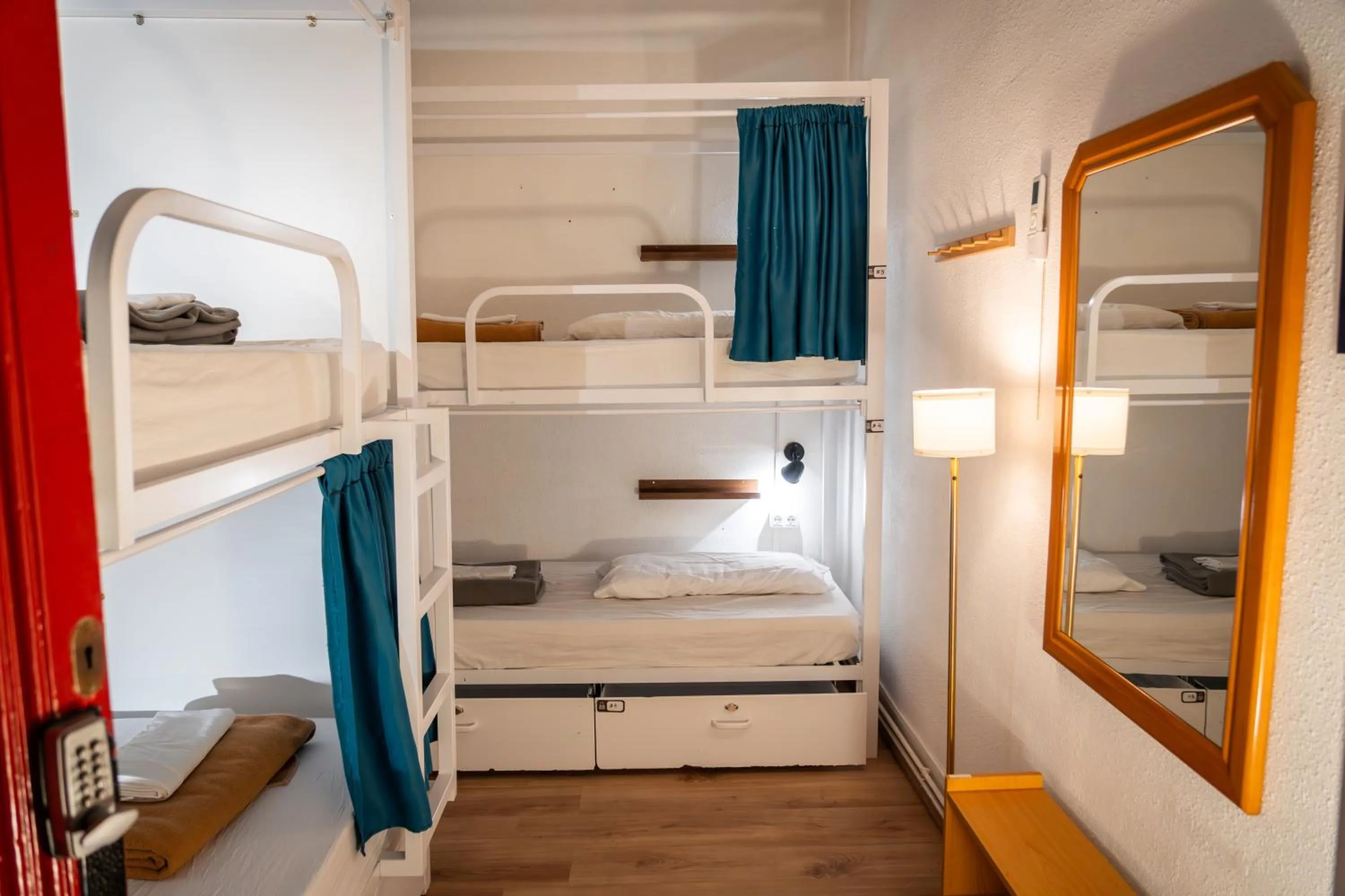 Bed in Soul Backpackers Barcelona