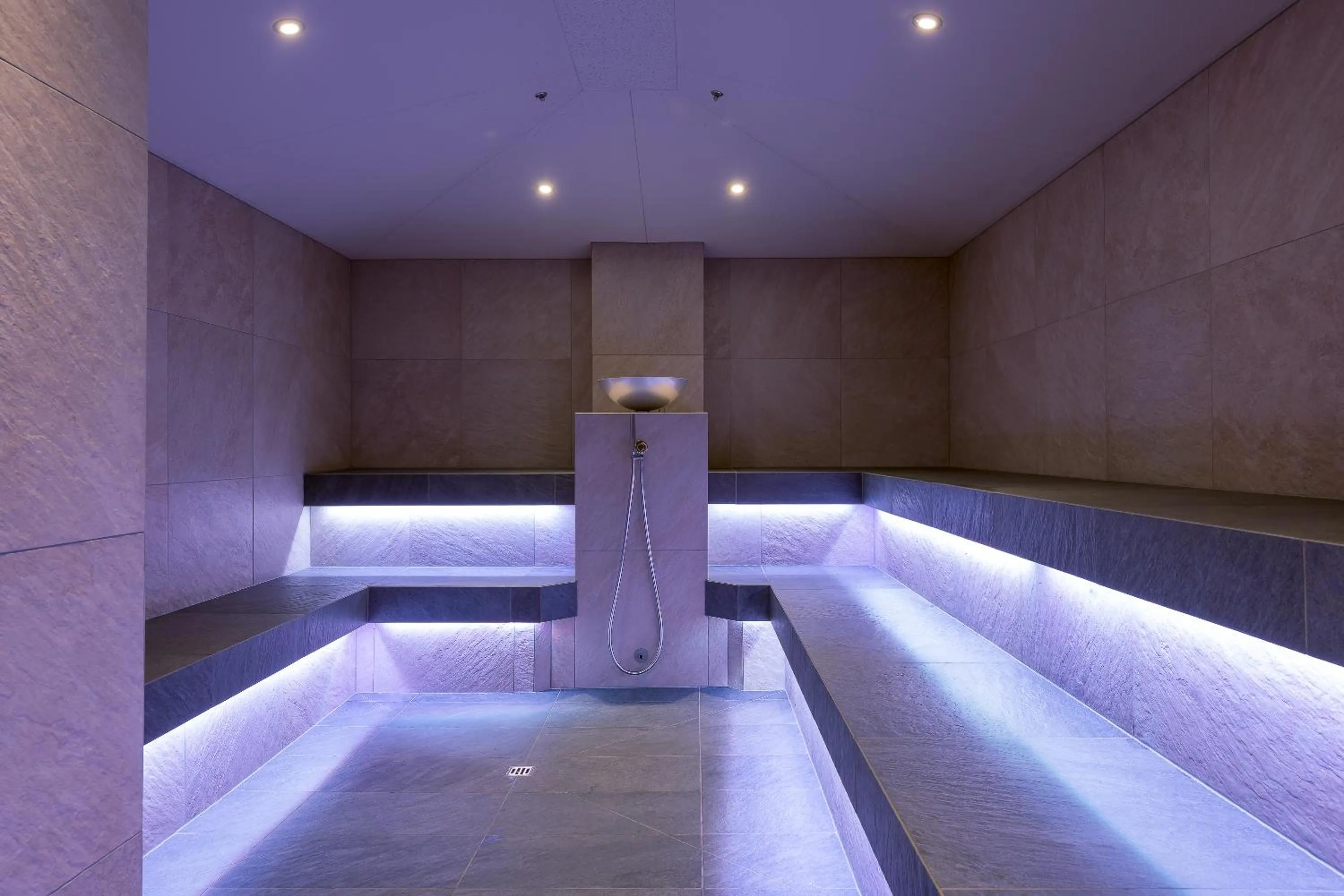 Steam room in Hotel Leonhard