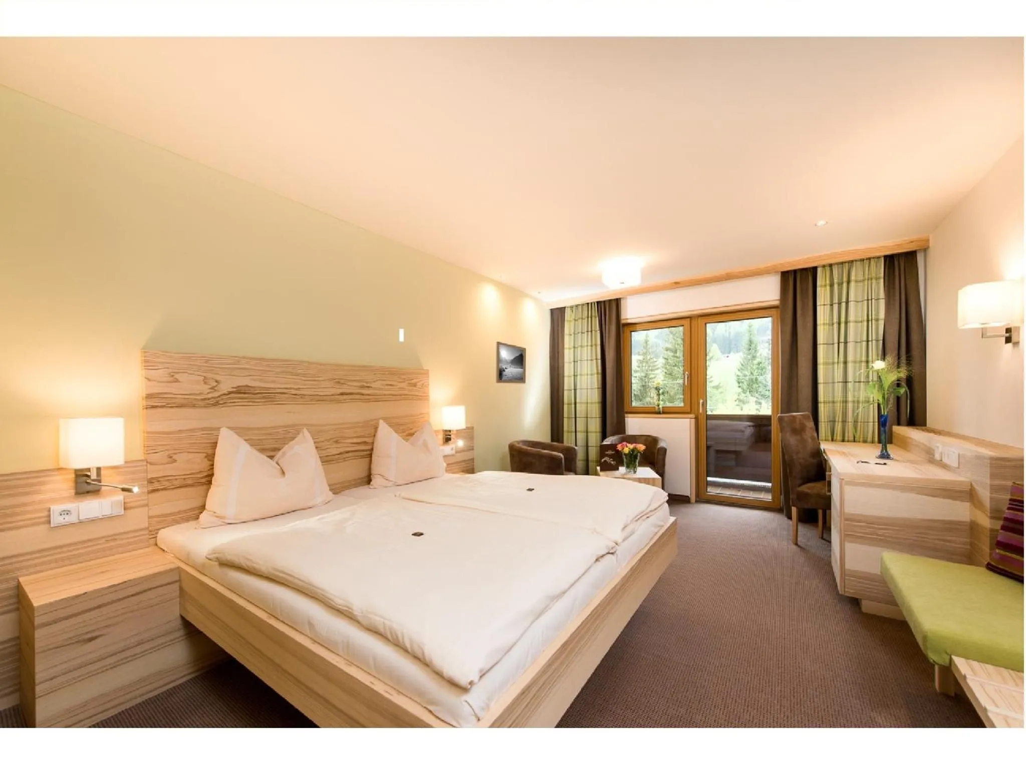 Bedroom, Bed in Hotel Leonhard