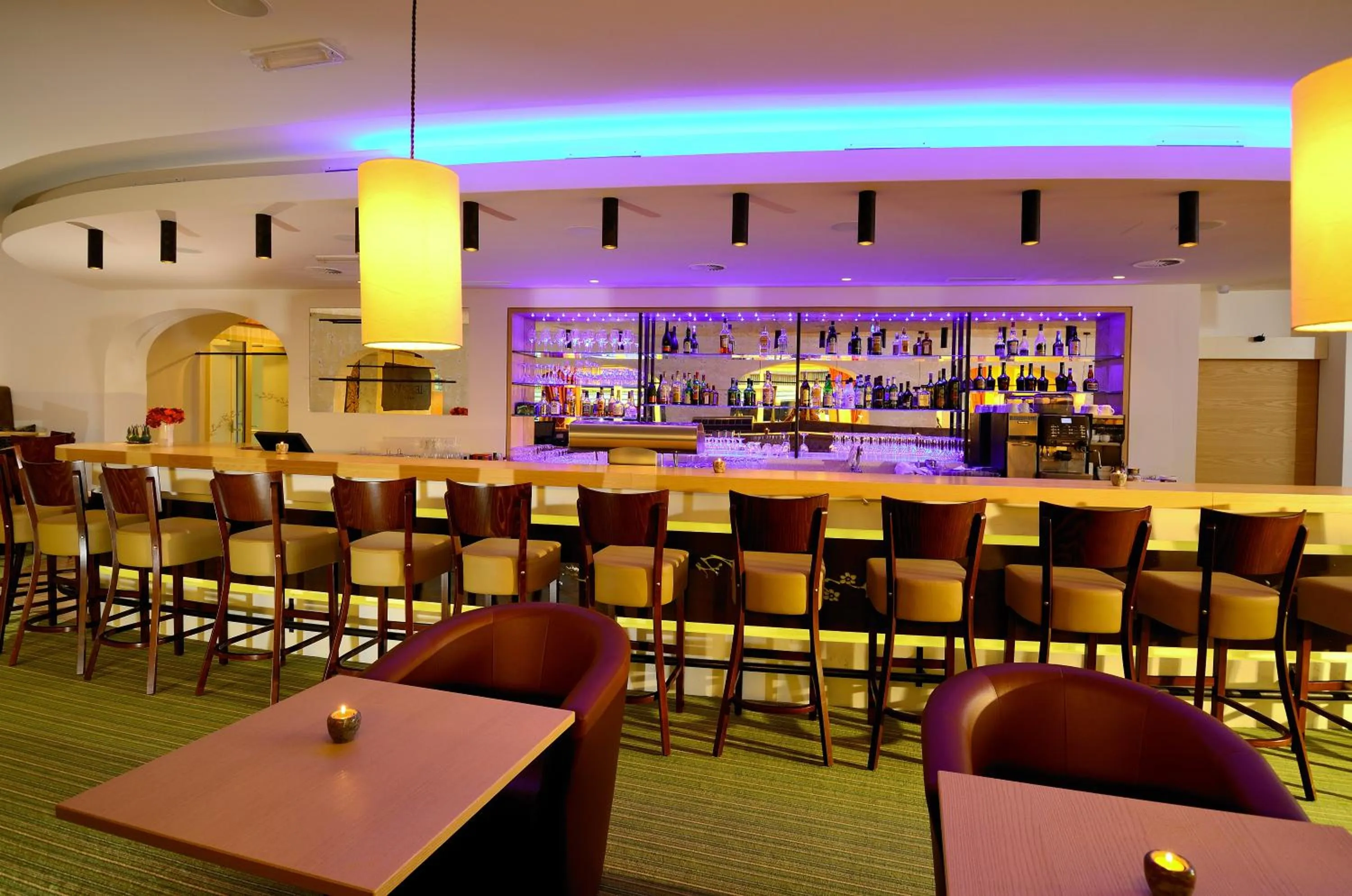 Lounge or bar in Hotel Leonhard