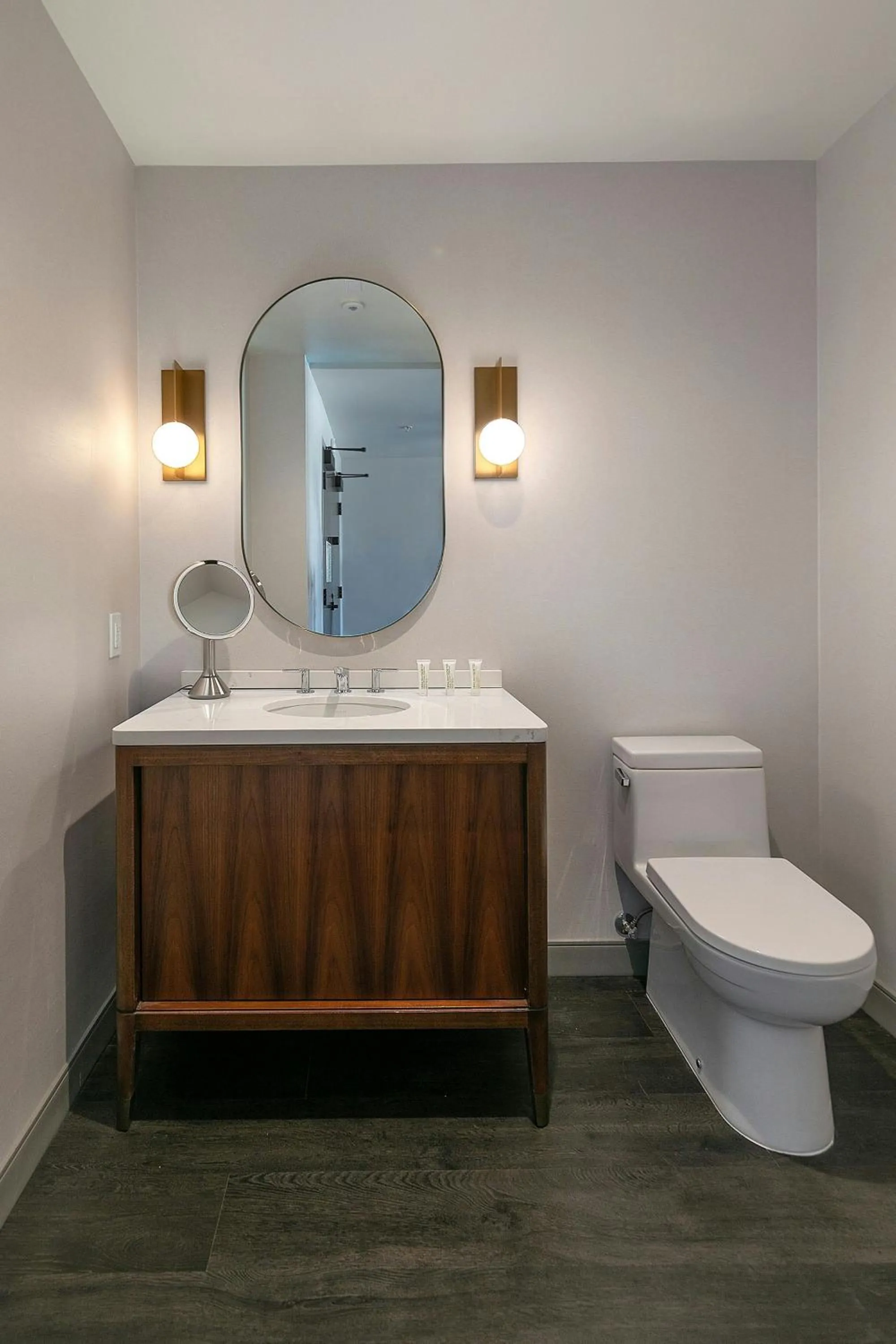 Photo of the whole room in Le Meridien Pasadena Arcadia