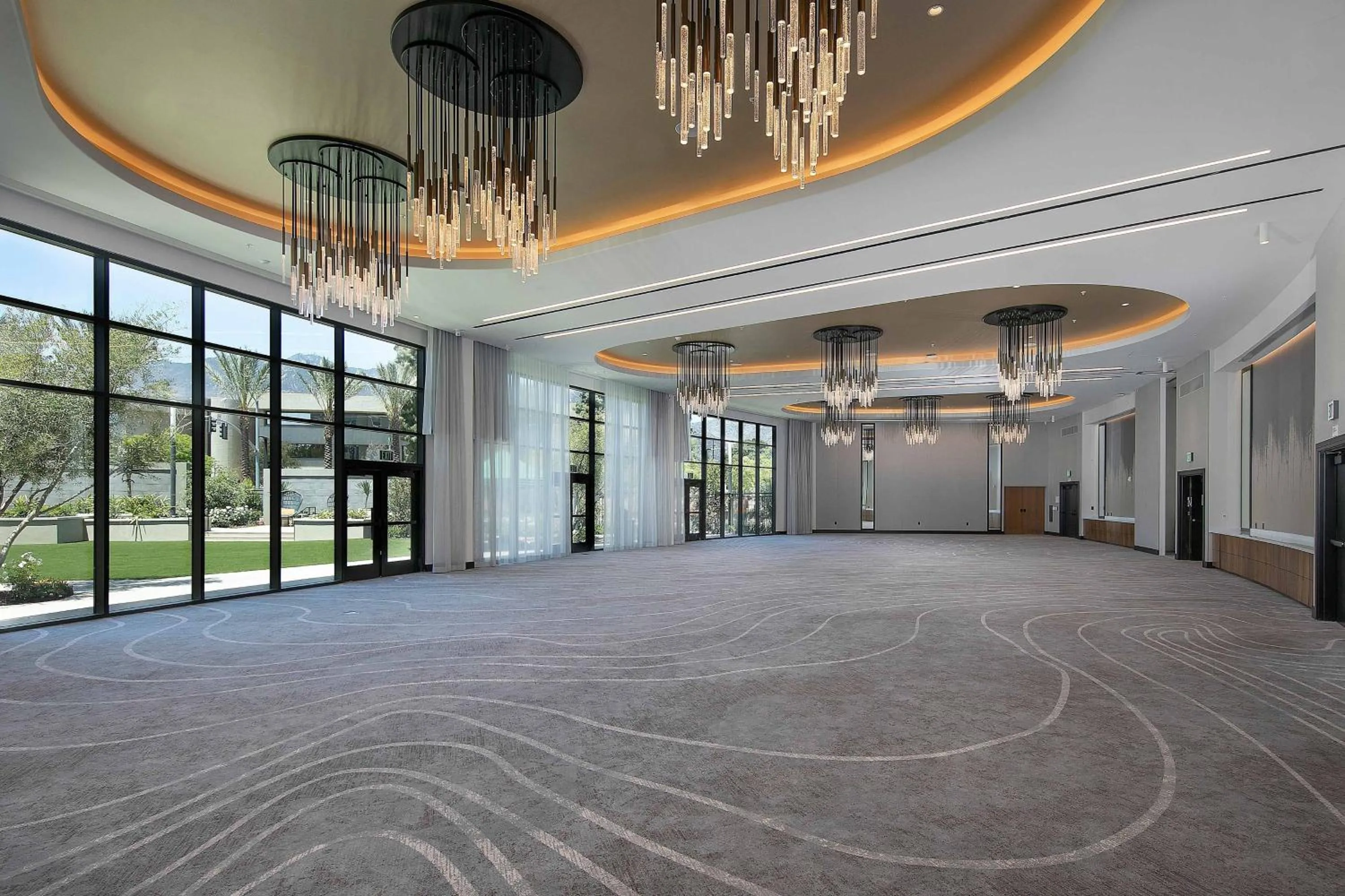 Meeting/conference room in Le Meridien Pasadena Arcadia