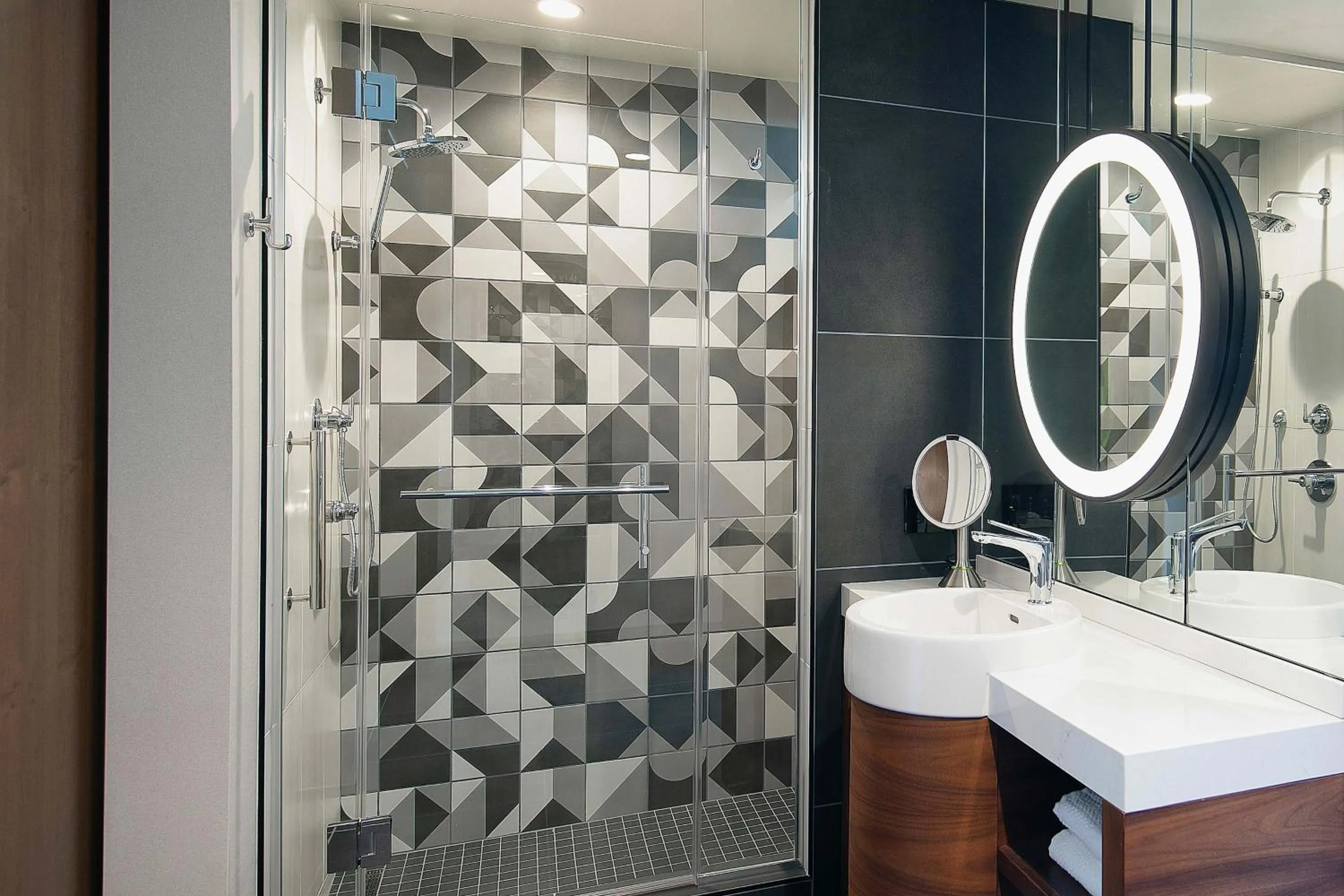 Bathroom in Le Meridien Pasadena Arcadia