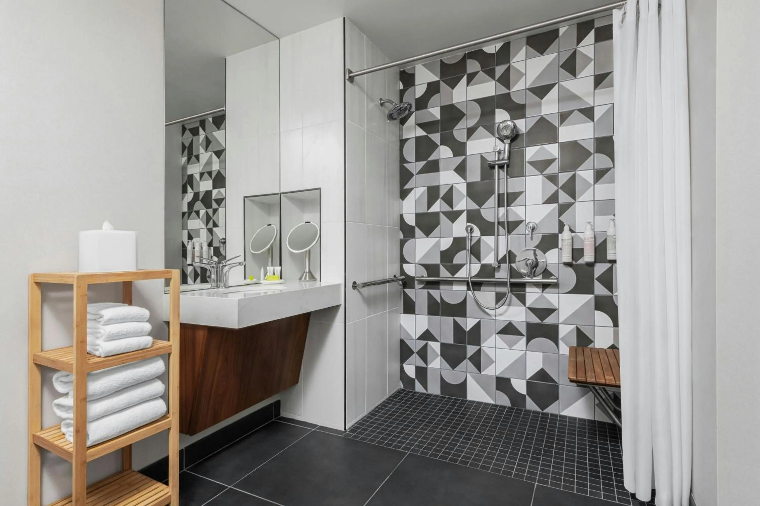 Bathroom in Le Meridien Pasadena Arcadia