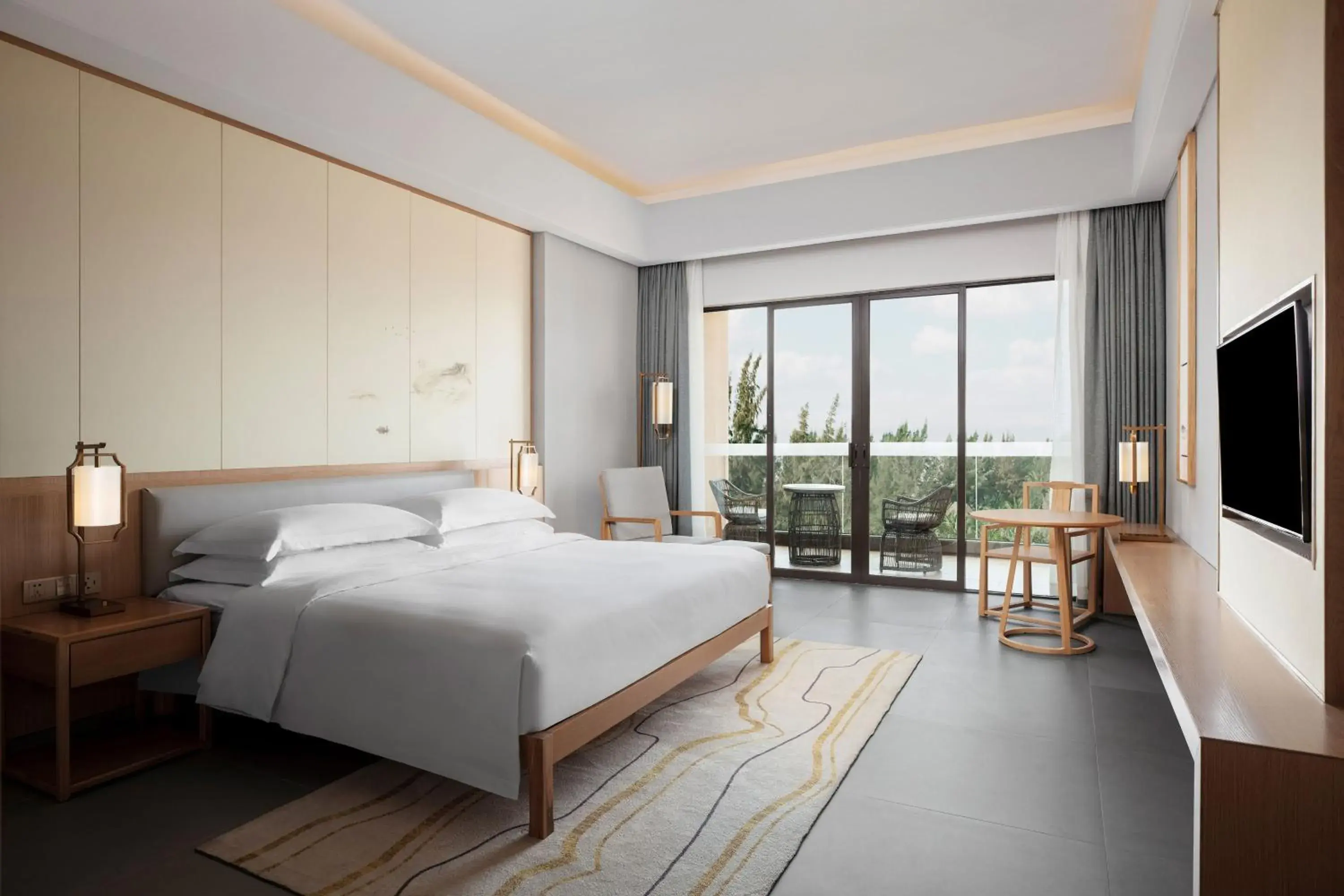 Deluxe Sea view Guest room with 1 King, Balcony in Sheraton Maoming Romantic Beach Resort Deluxe Sea view Guest room with 1 King, Balcony in Sheraton Maoming Romantic Beach Resort