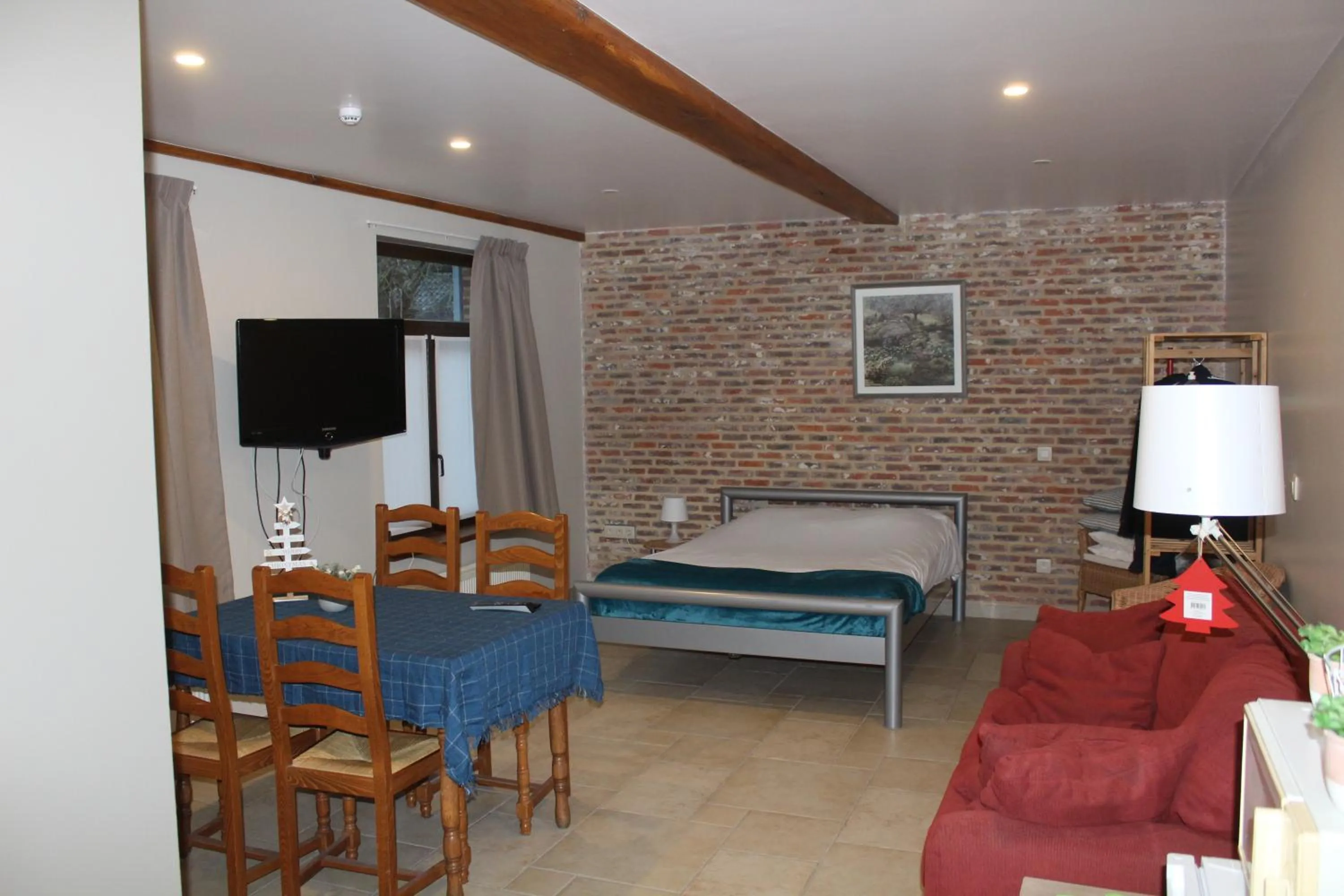 Saffels Nest 33