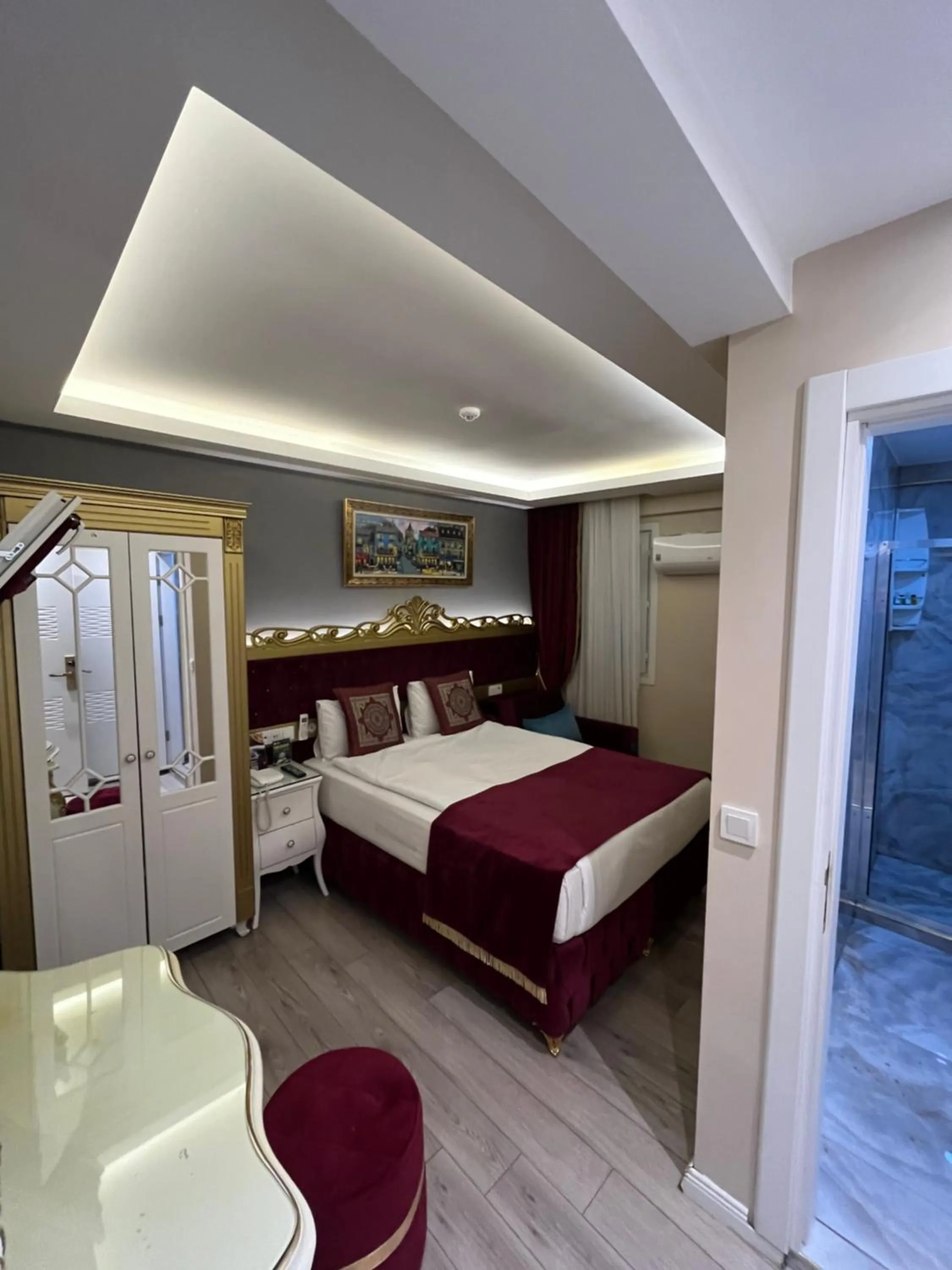 Bed in Constantinopolis Hotel