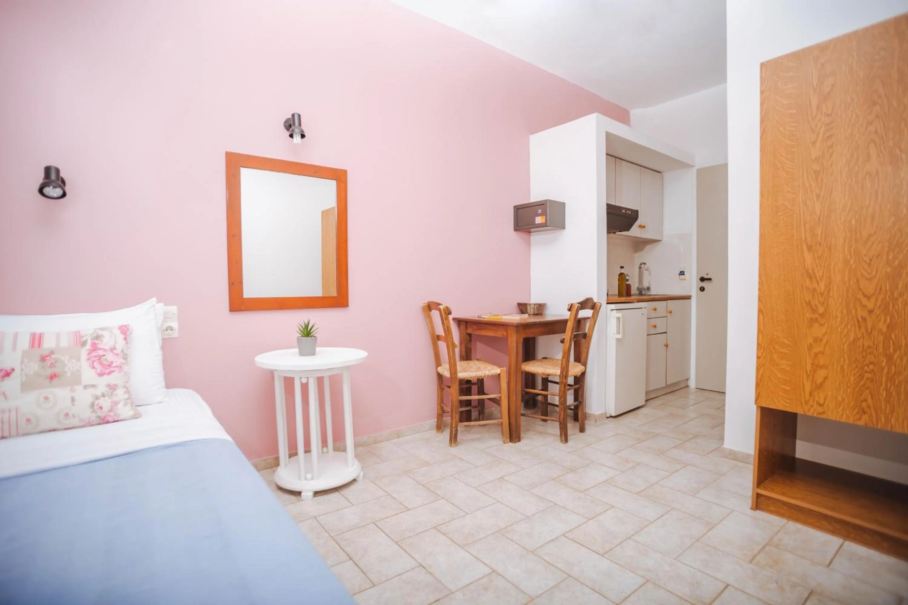 Kitchen or kitchenette, Bed in Aegean Apartments