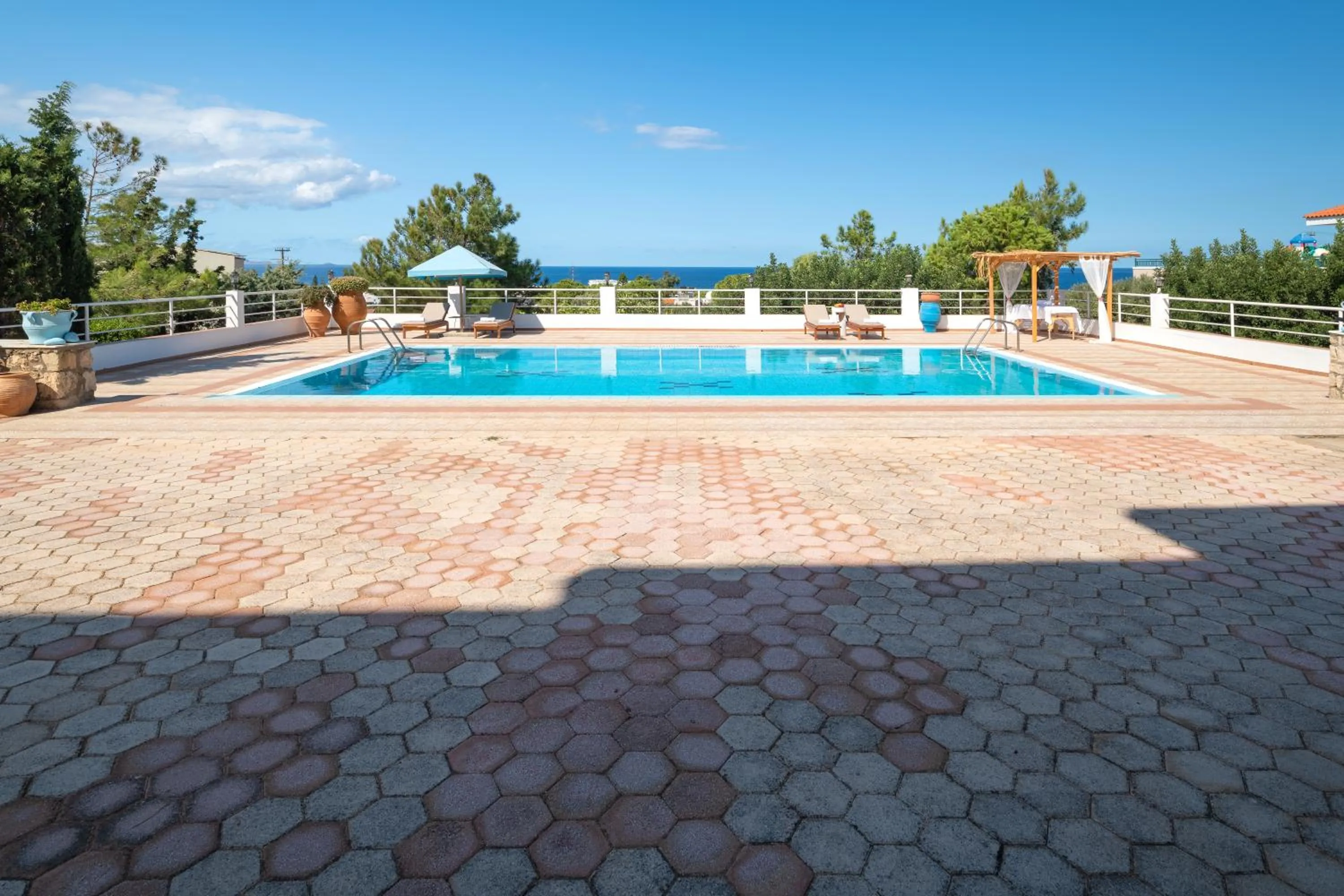 Swimming pool in Aegean Apartments