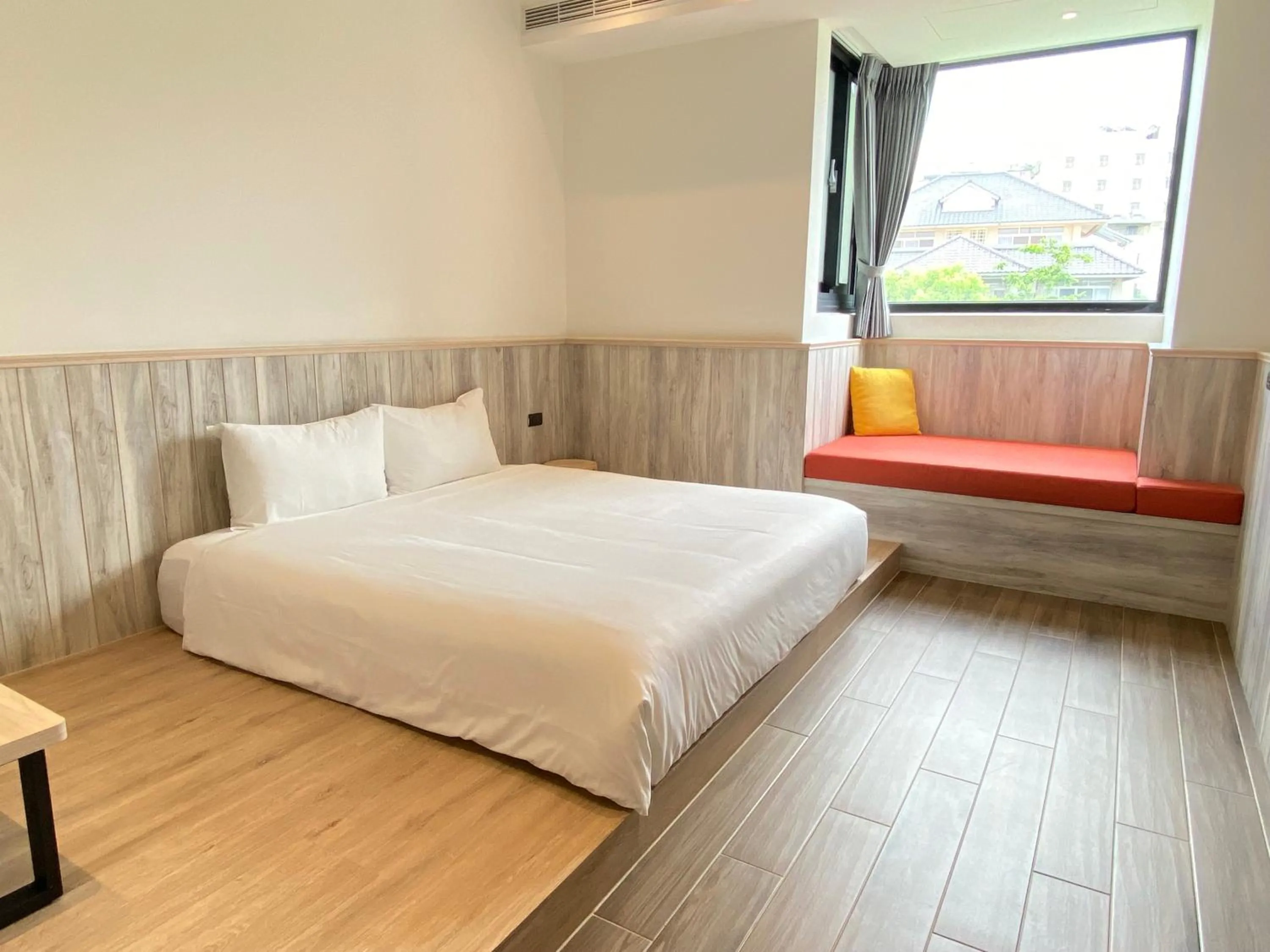 Bed in Shineworld 11