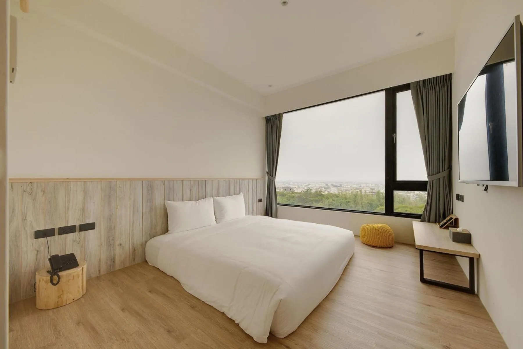 Photo of the whole room, Bed in Shineworld 11