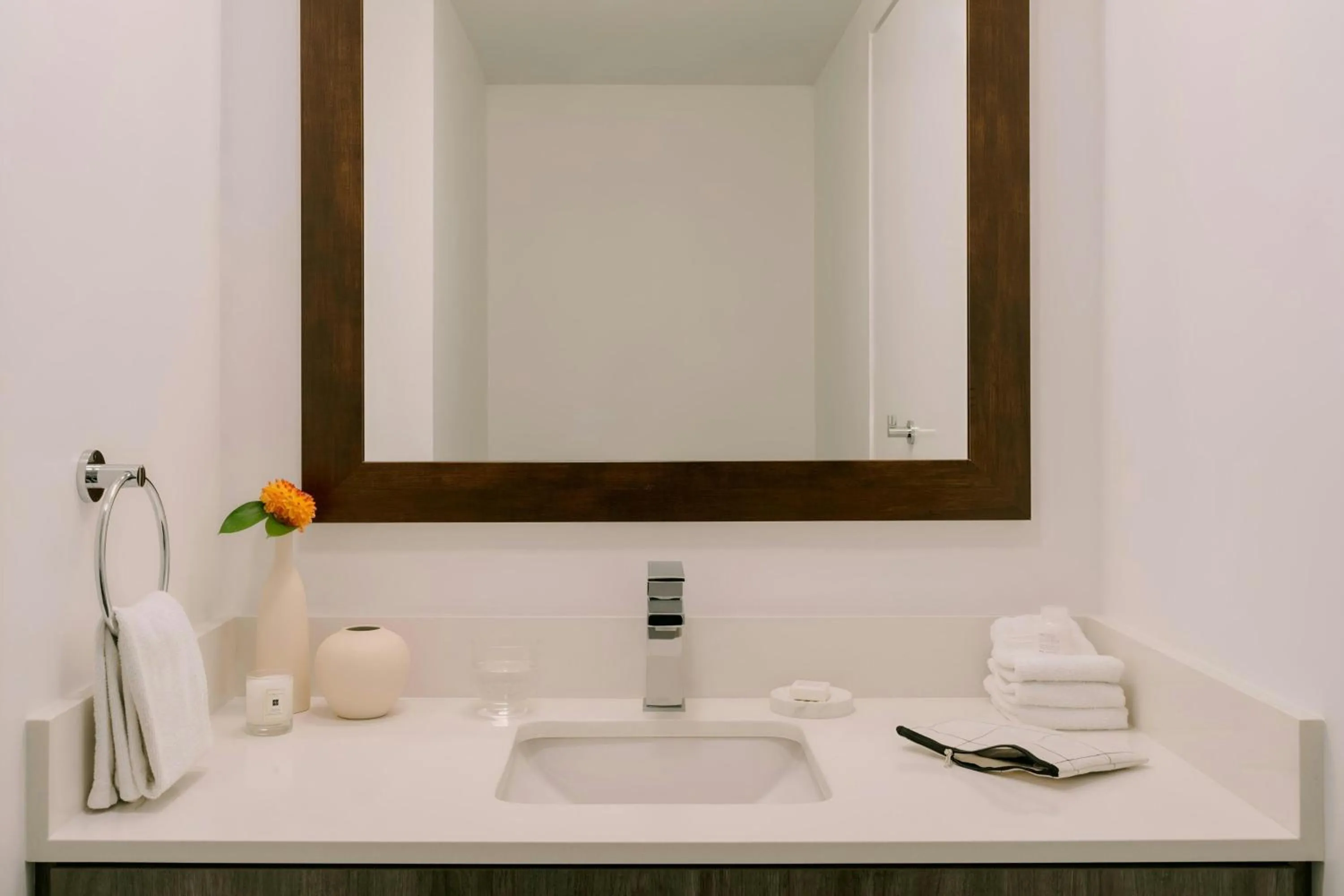 Bathroom in Sonder by Marriott Bonvoy The Witherspoon Apartments Center City