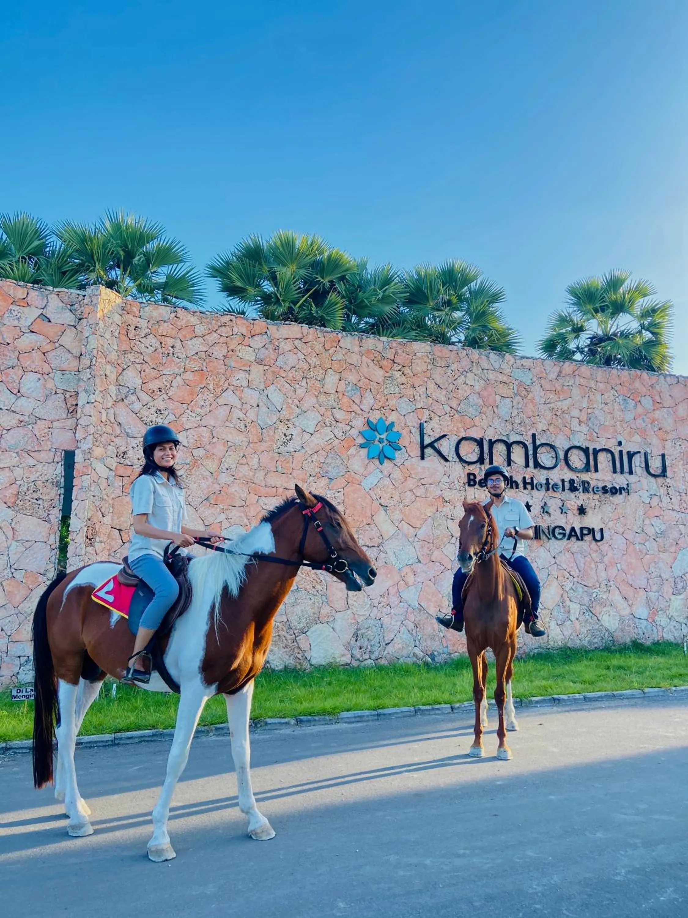 Horse-riding in Kambaniru Beach Hotel and Resort
