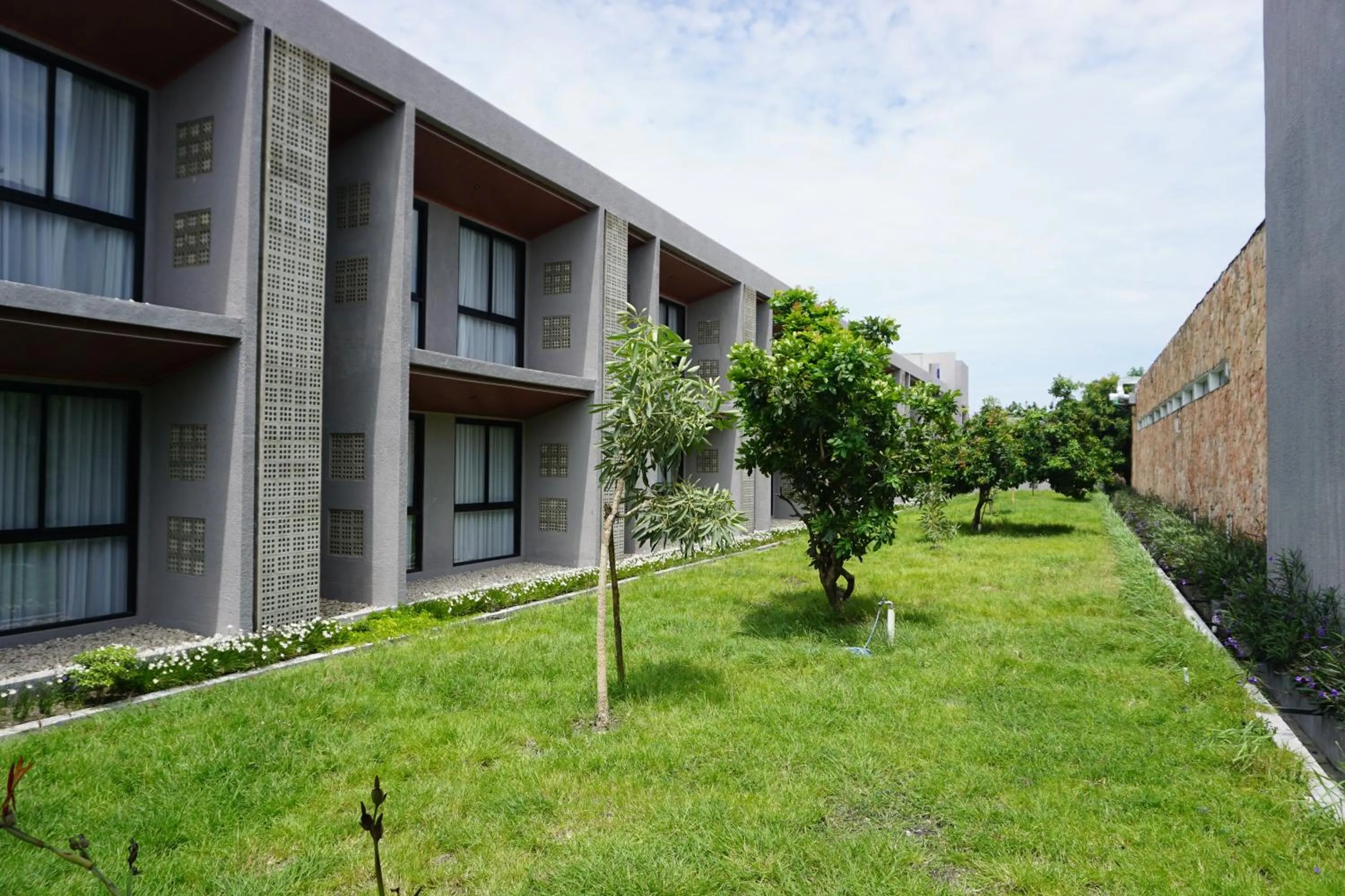 Garden in Kambaniru Beach Hotel and Resort