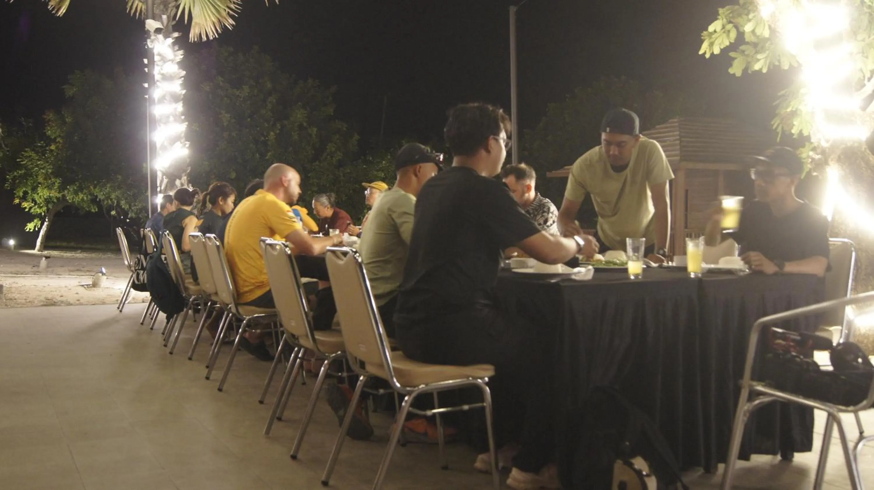 Lounge or bar in Kambaniru Beach Hotel and Resort