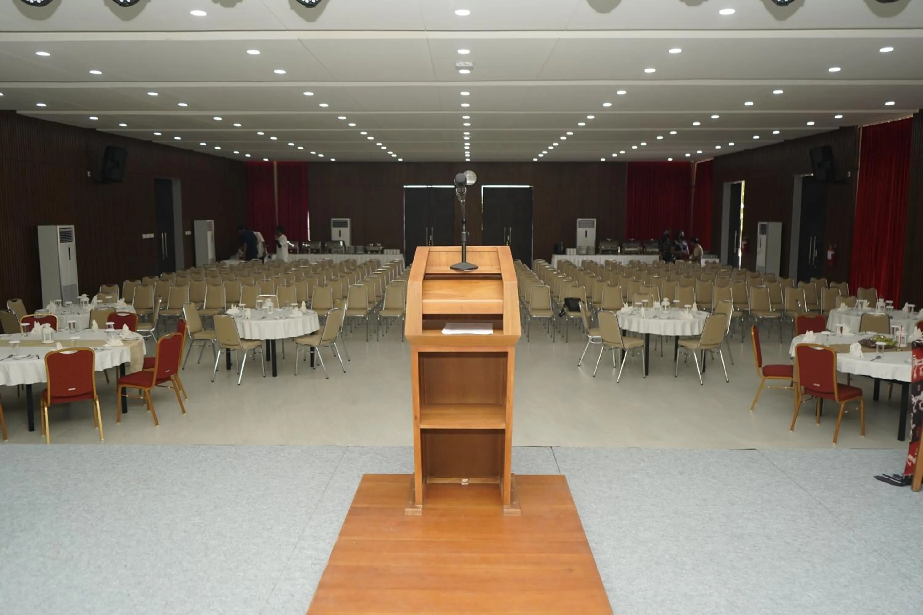 Banquet/Function facilities in Kambaniru Beach Hotel and Resort
