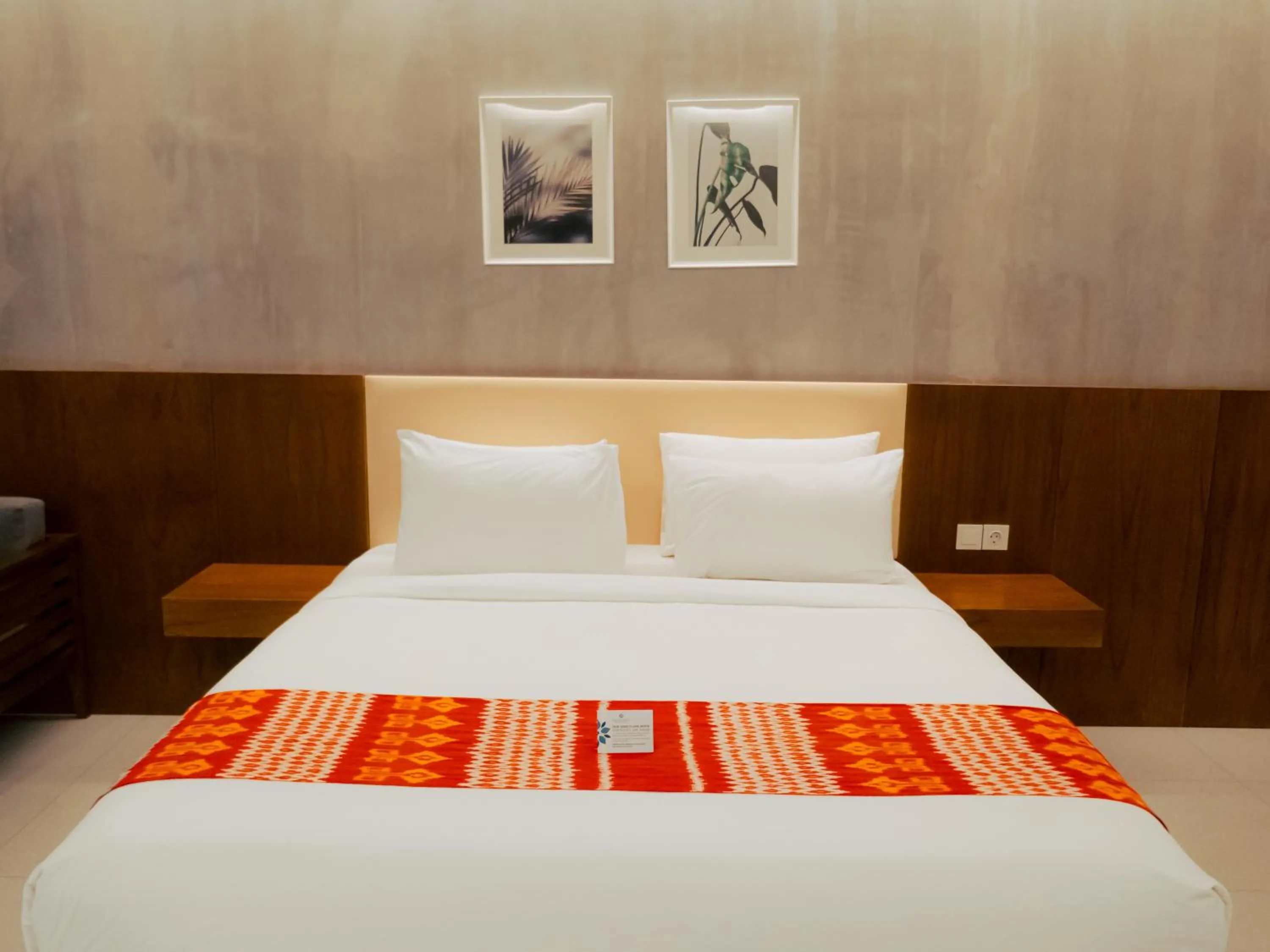 Bed in Kambaniru Beach Hotel and Resort