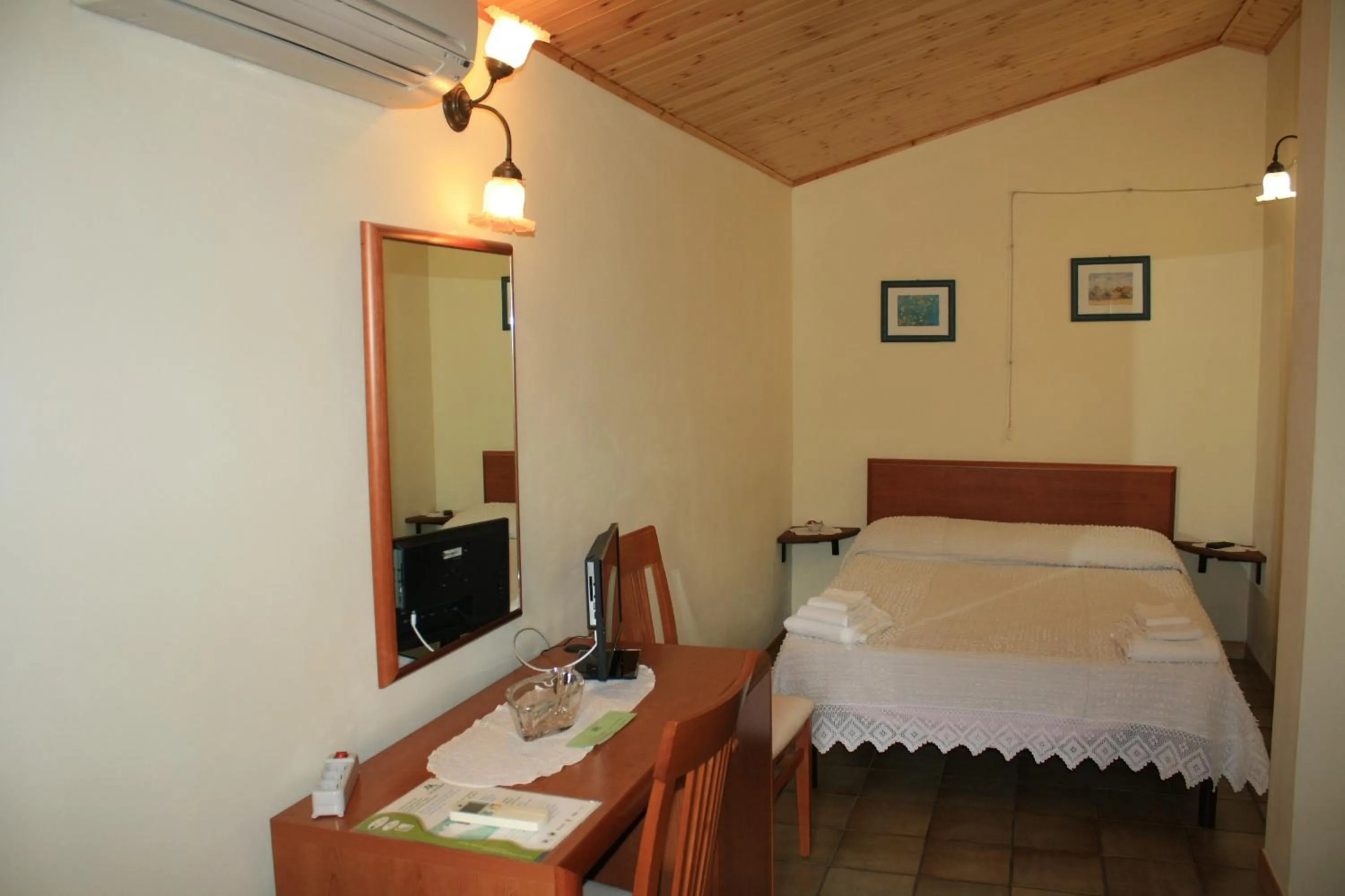 Bed in B&B Villa Calagioli