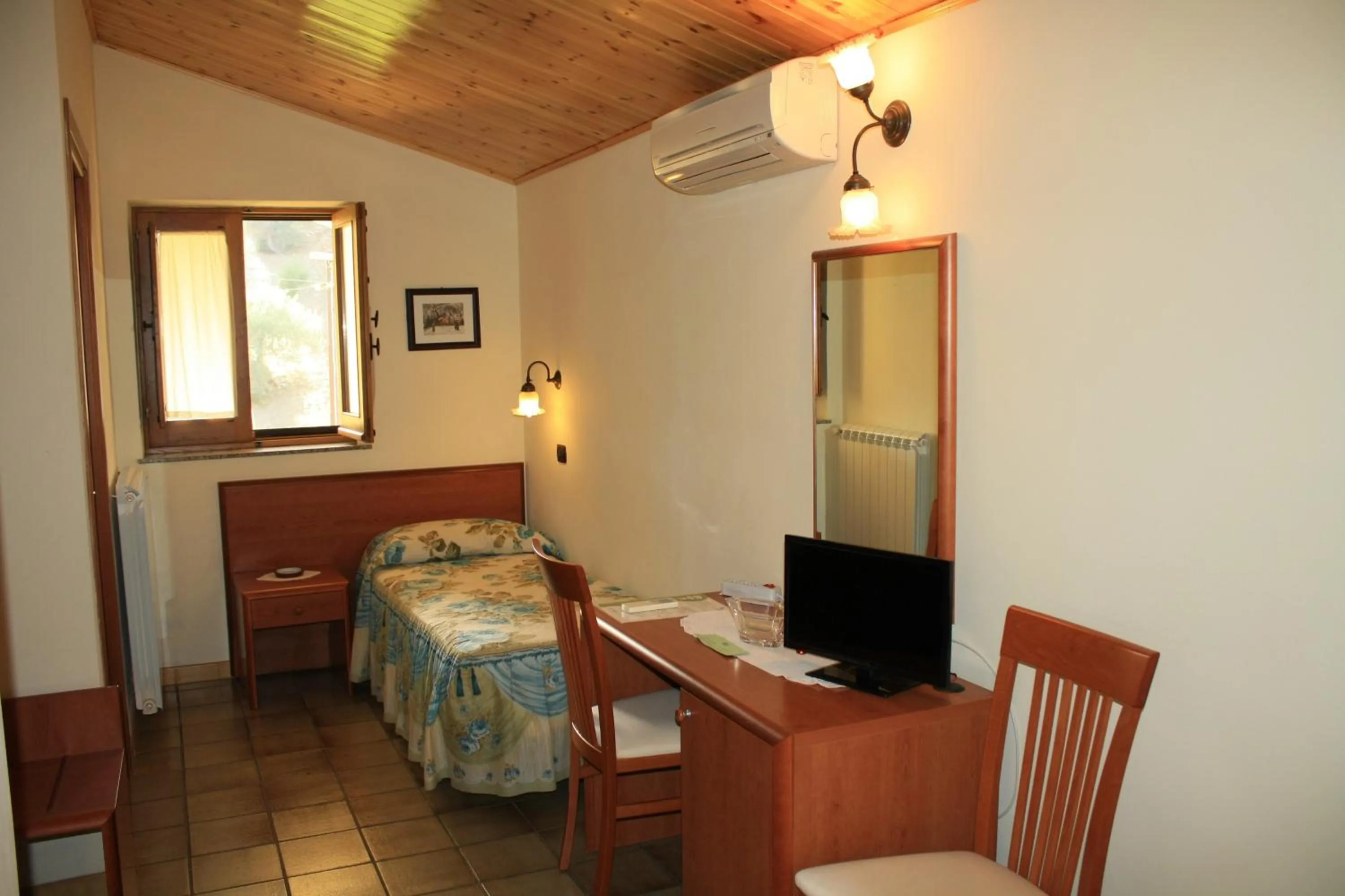 Bed in B&B Villa Calagioli