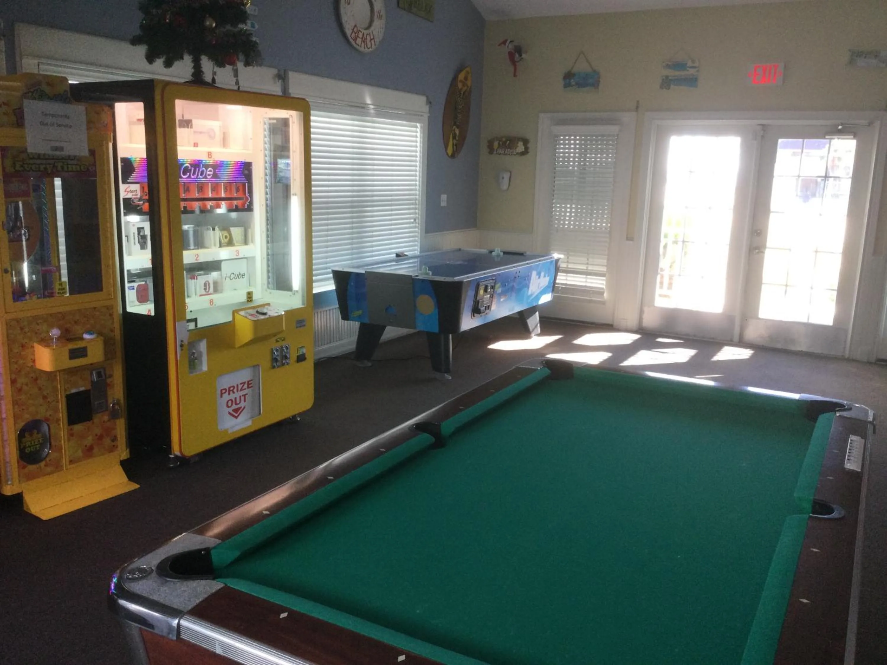 Billiard in Holiday Inn Club Vacation Galveston Seaside Resort