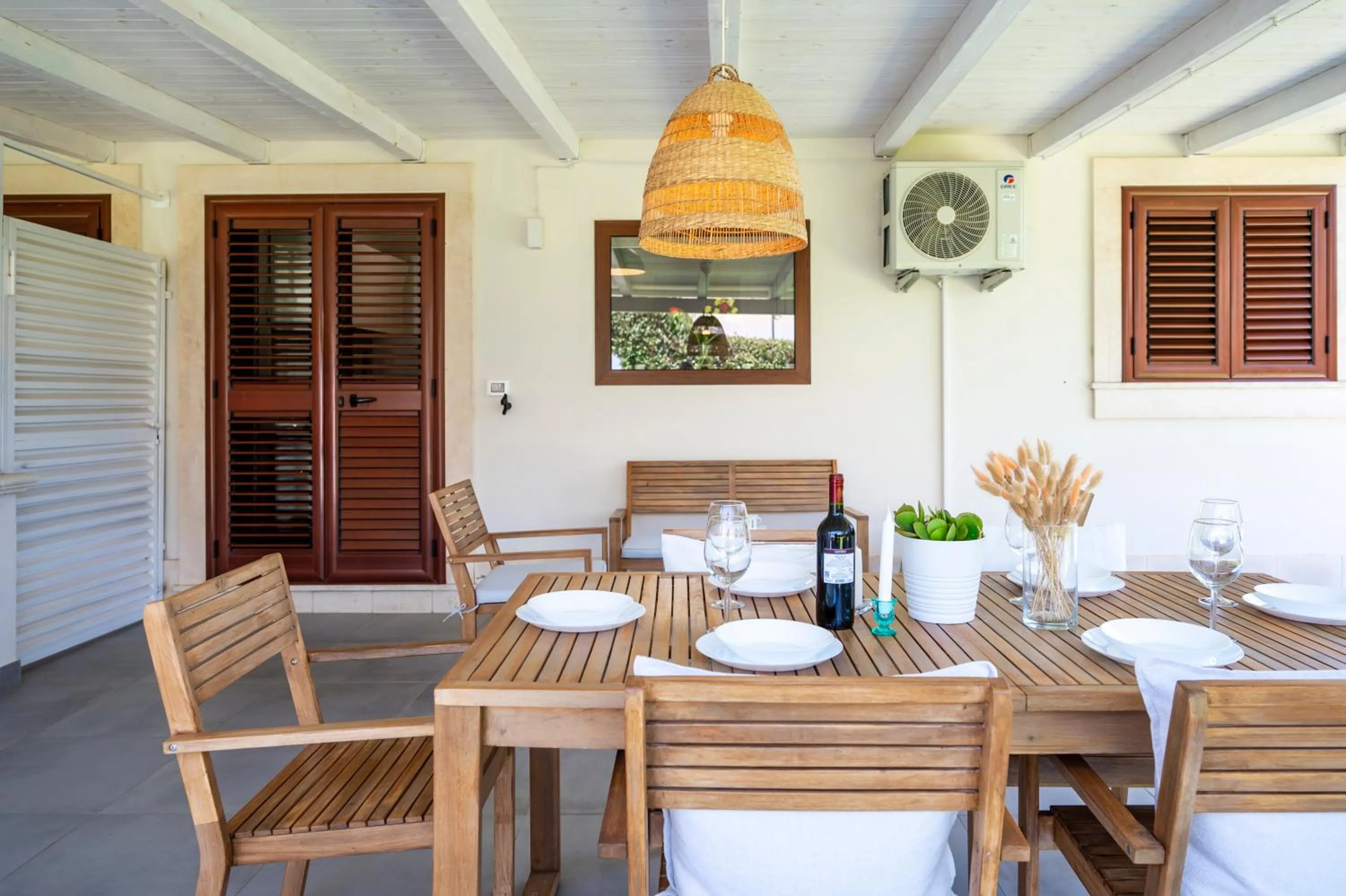Living room in Villa Dolmen Beach