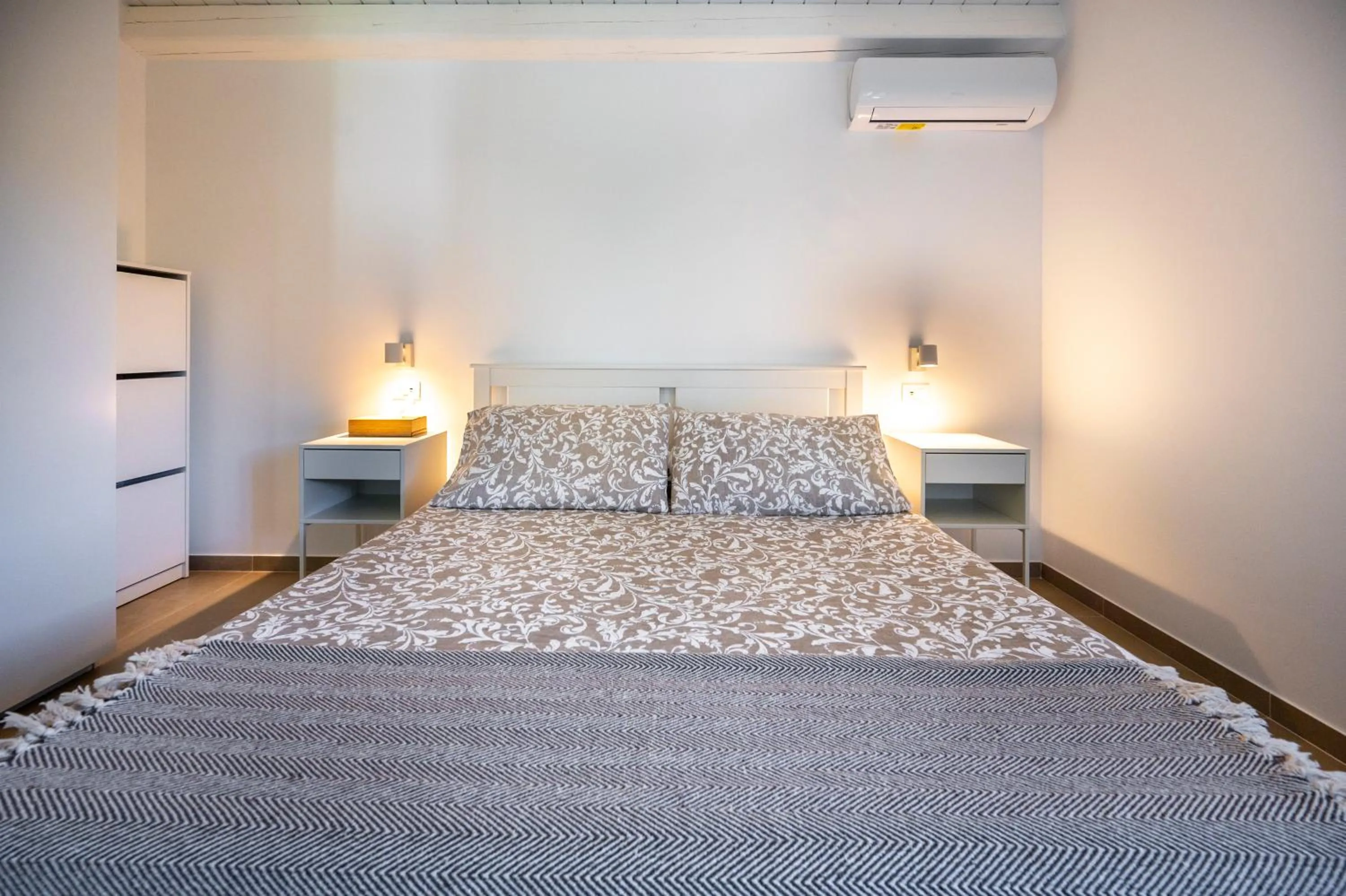Bed in Villa Dolmen Beach