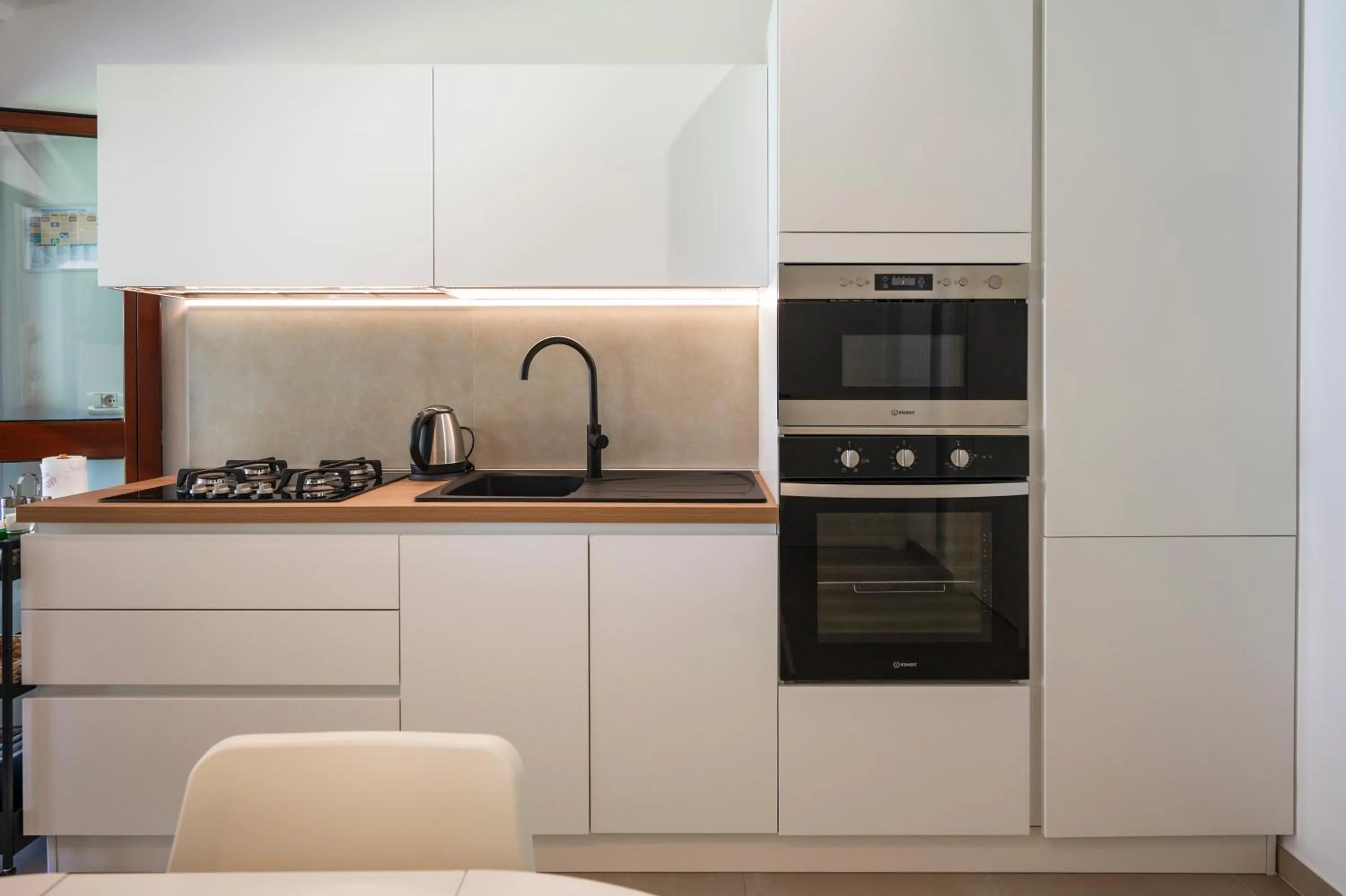 kitchen in Villa Dolmen Beach