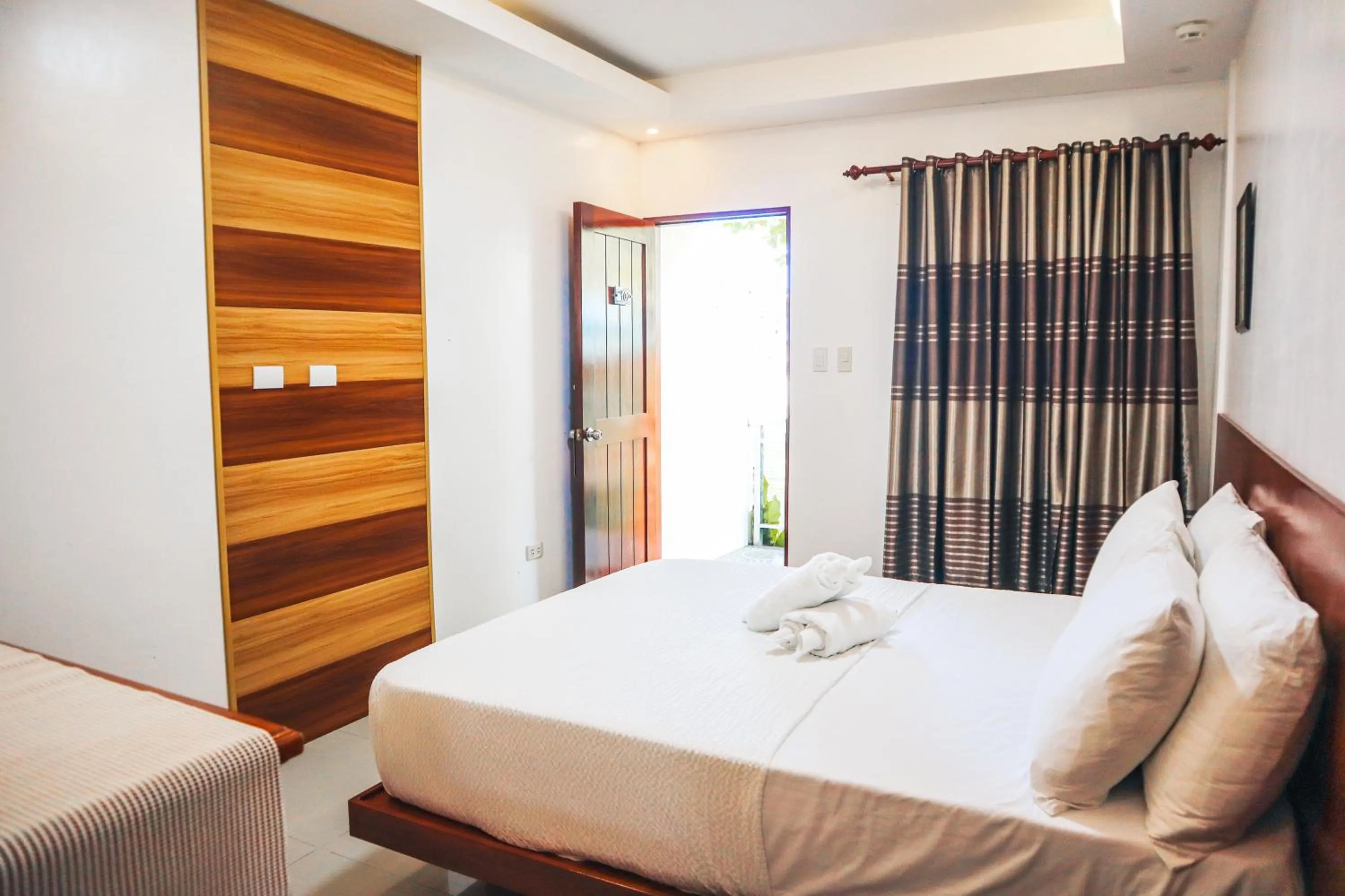 Bedroom, Bed in Youhan Beach Resort