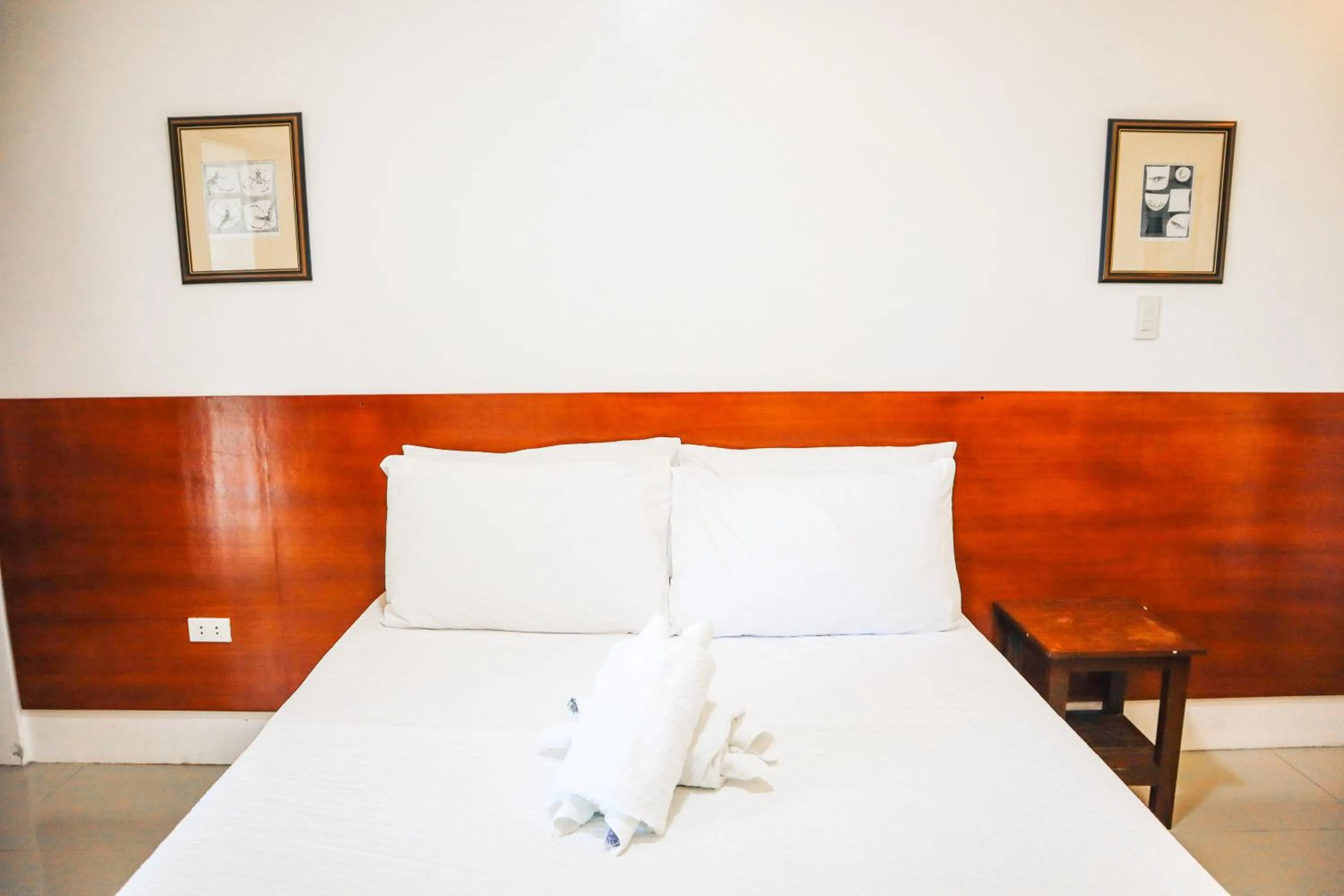 Bedroom, Bed in Youhan Beach Resort