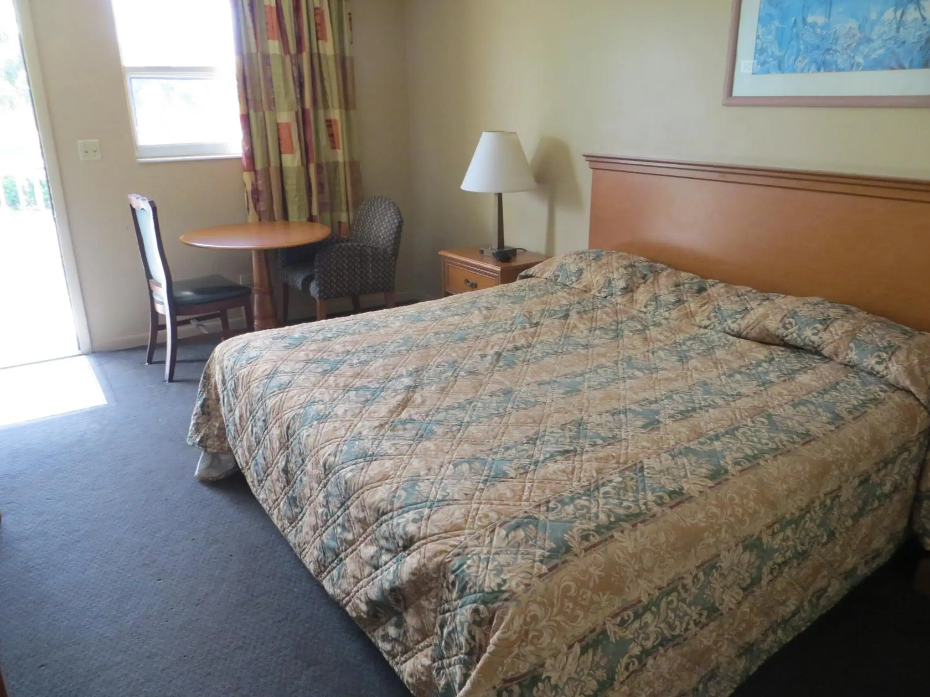 King Room - Smoking in Country Lodge King Room - Smoking in Country Lodge