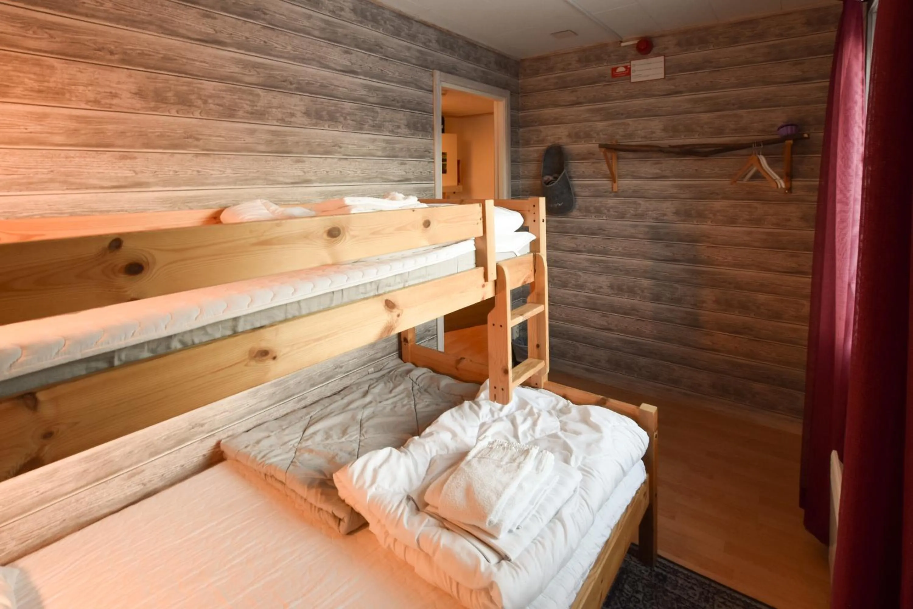 bunk bed, Bed in Abisko Guesthouse & Activities