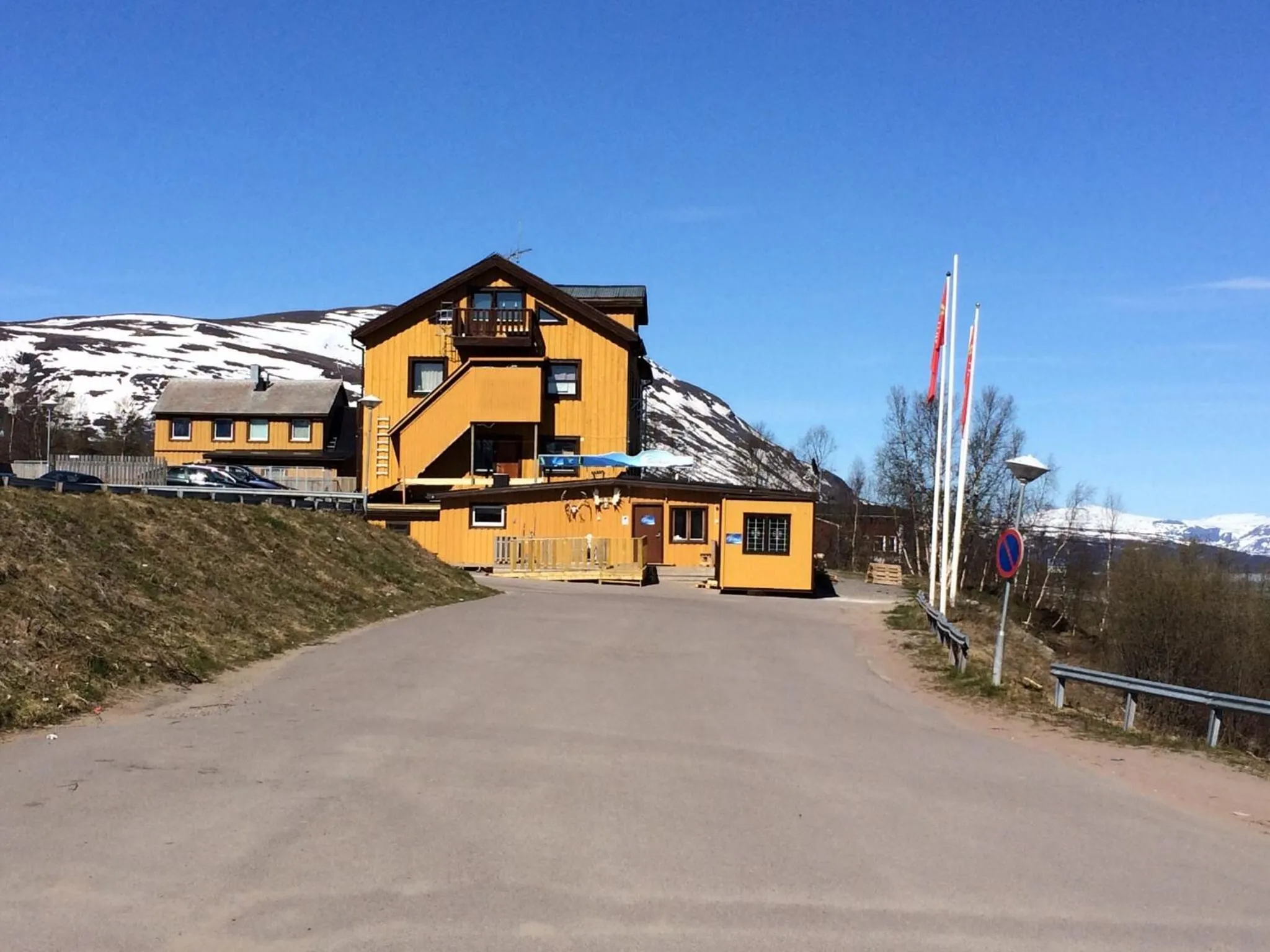 Facade/entrance in Abisko Guesthouse & Activities