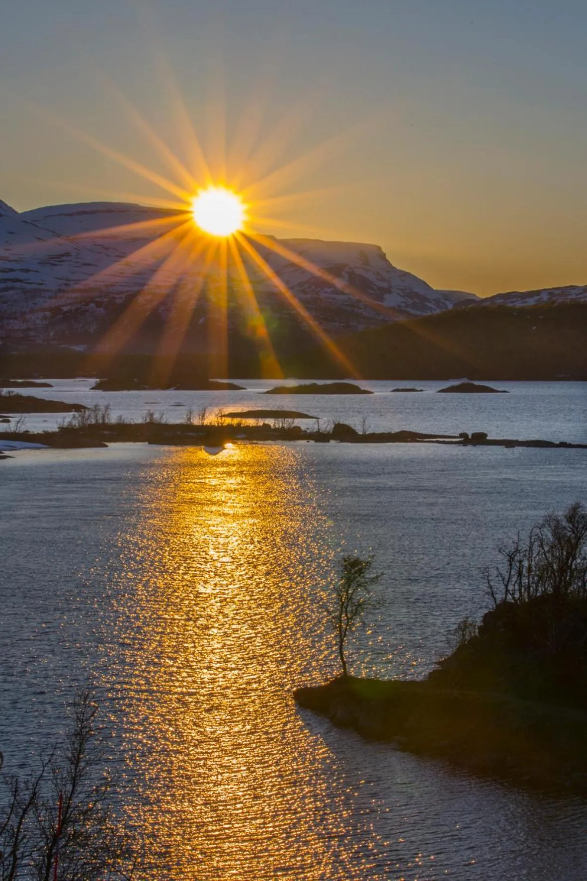 Spring in Abisko Guesthouse & Activities