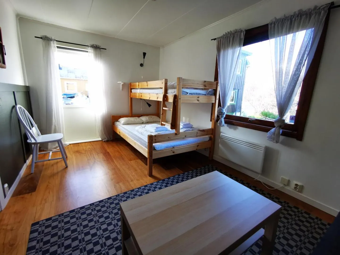 Bed in Abisko Guesthouse & Activities