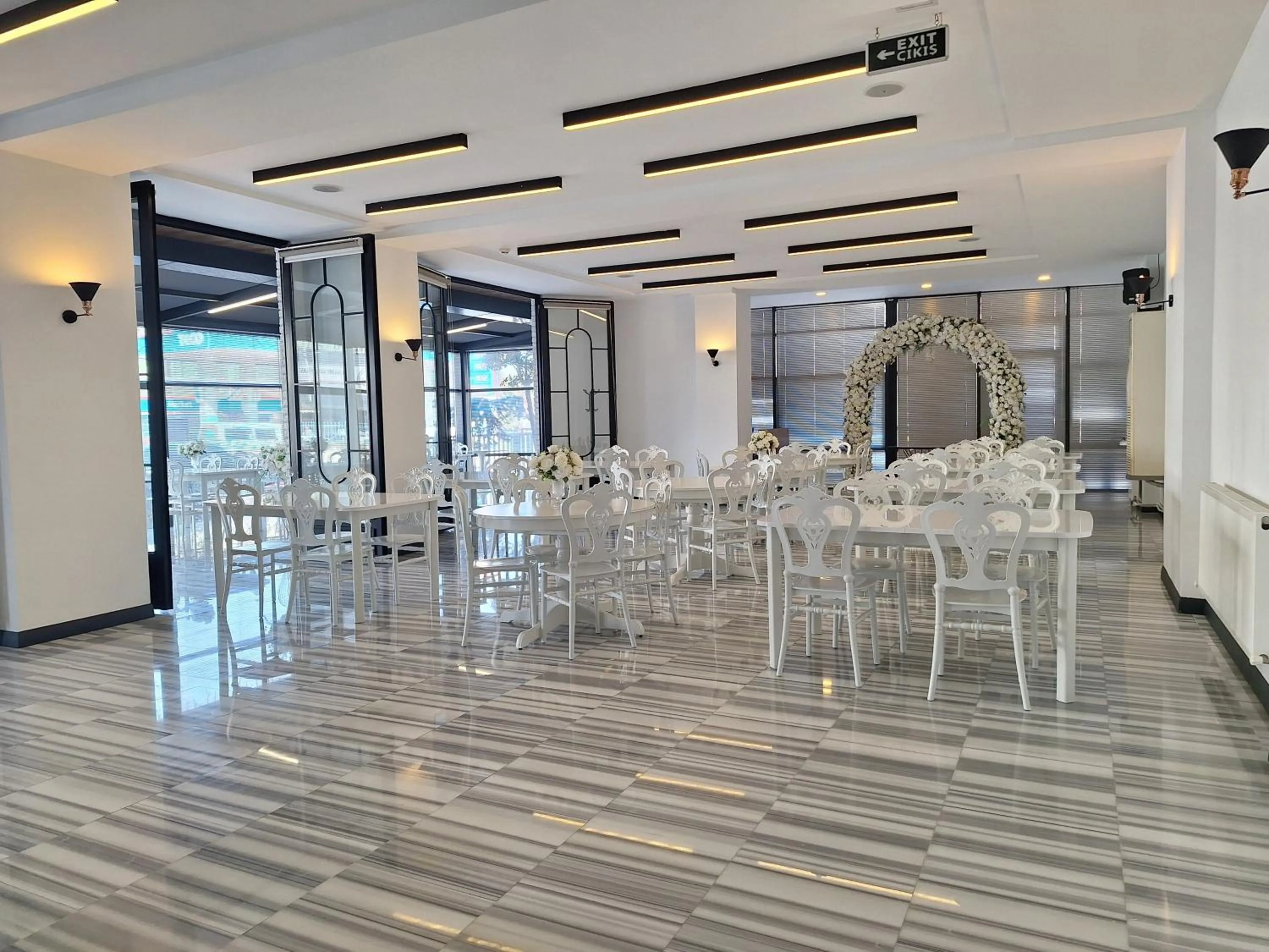 Banquet/Function facilities in N'Ala Otel