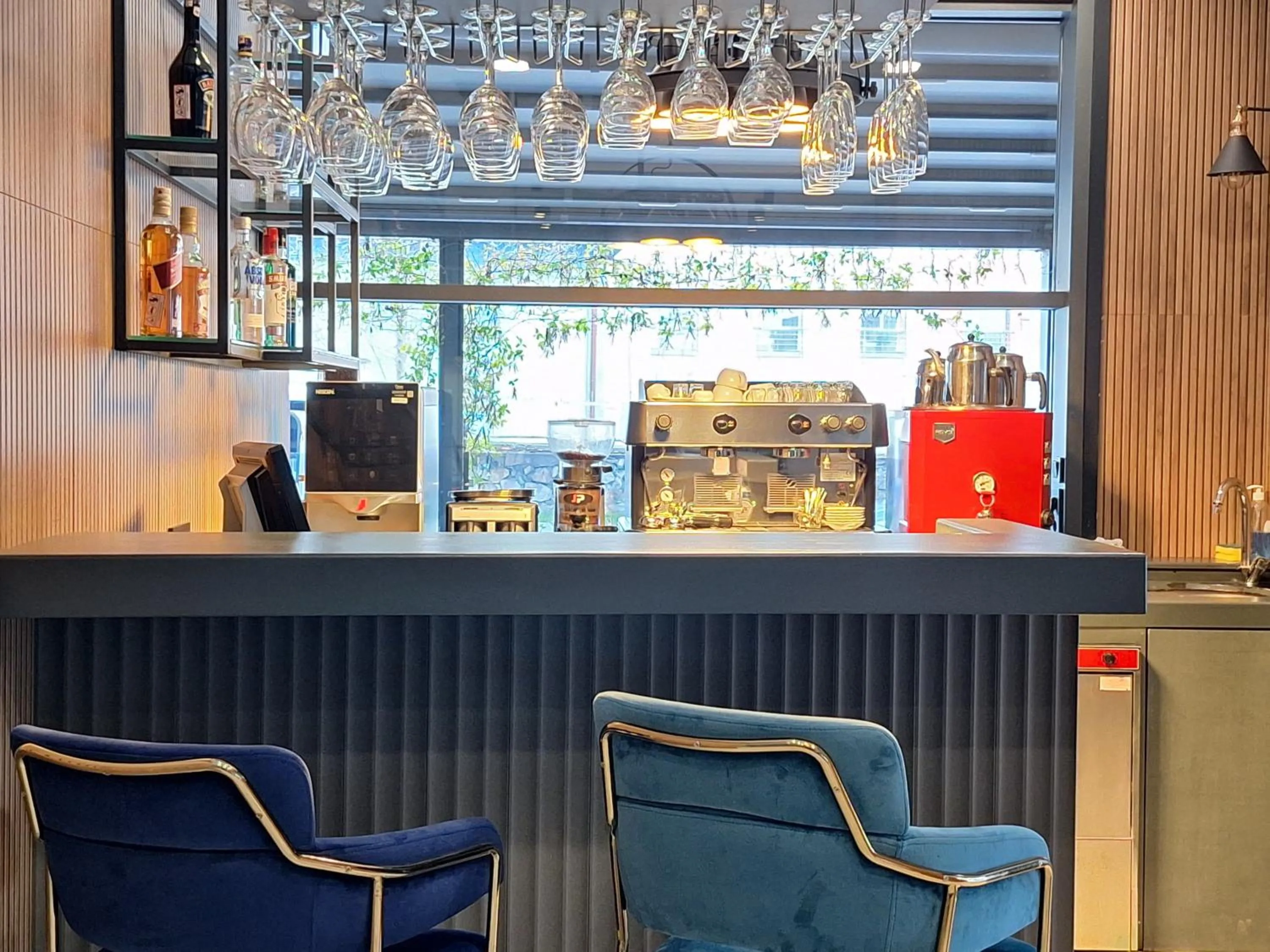 Alcoholic drinks in N'Ala Otel