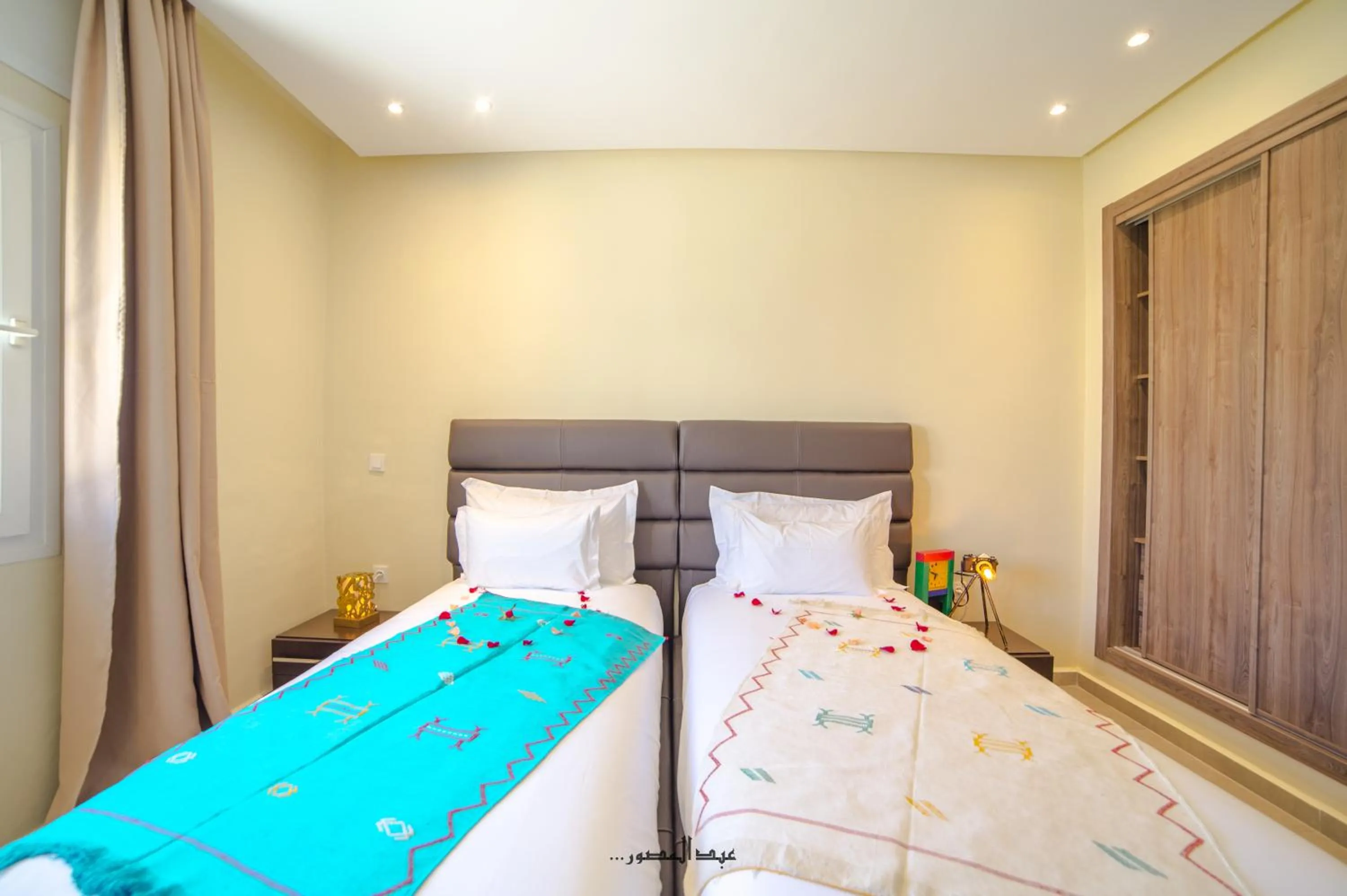 Bed in Mnar Park aqua park