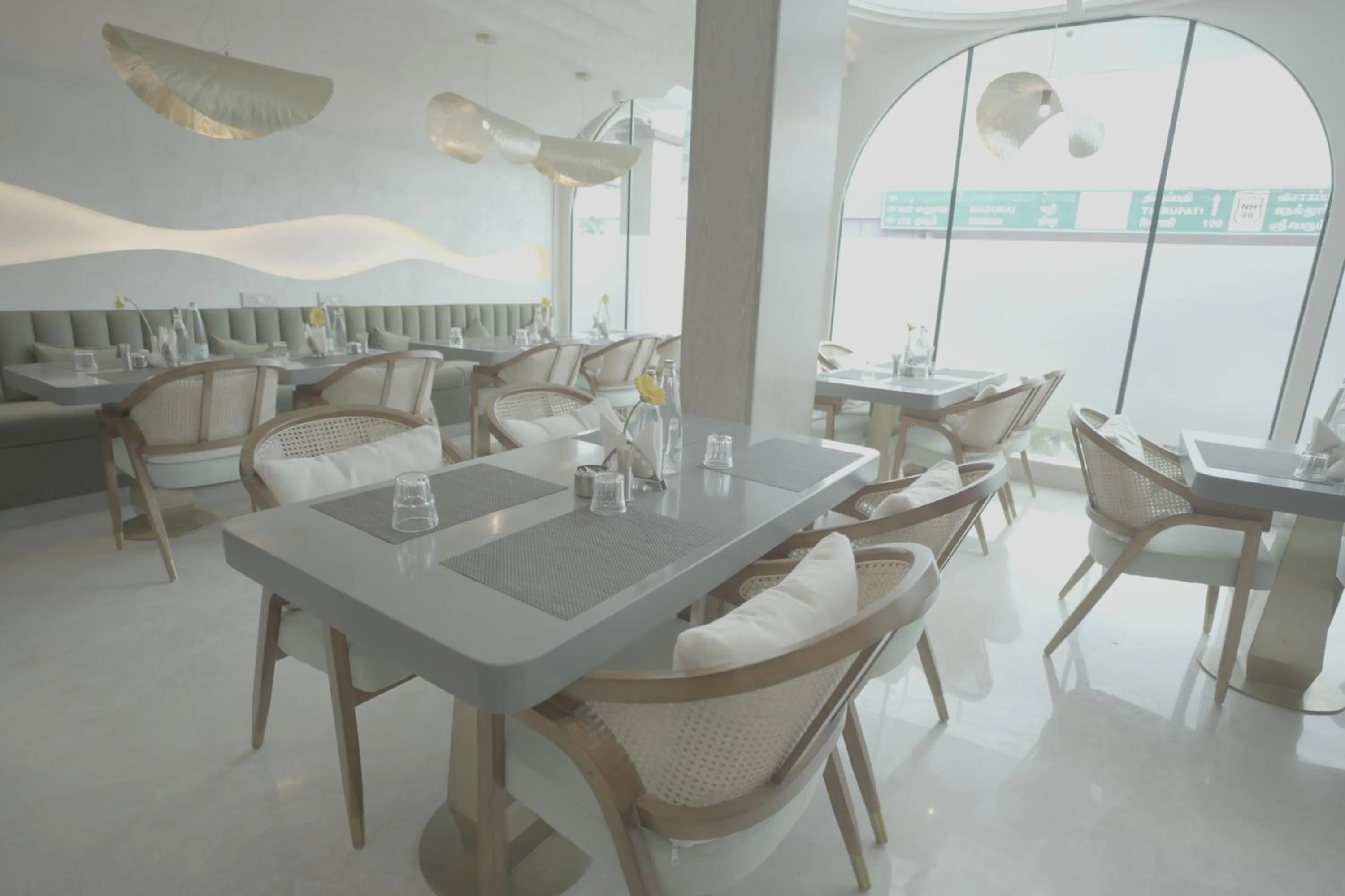 Restaurant/places to eat in HOTEL ROYAL GRANDE