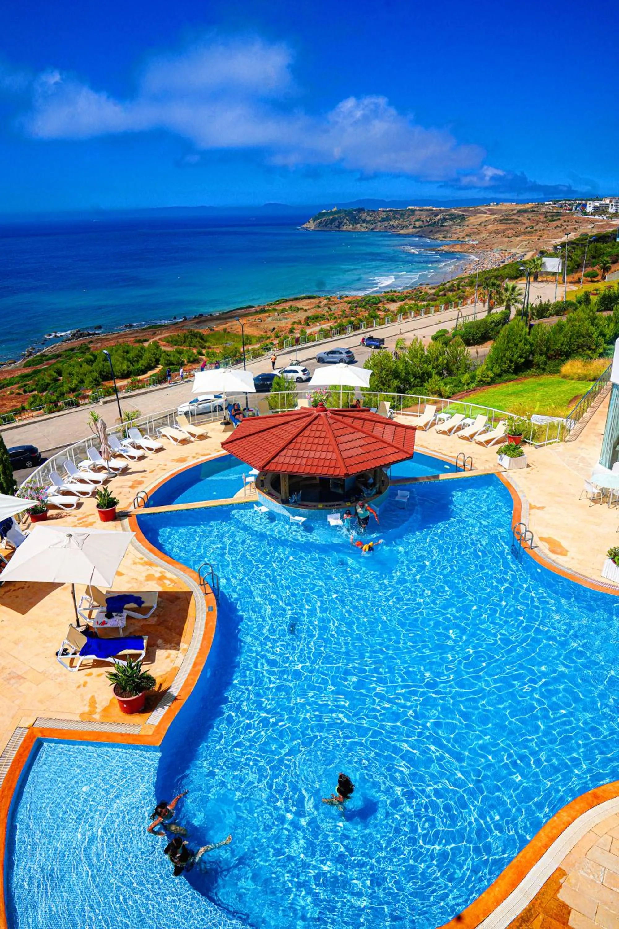 Swimming pool in Hotel Farah Tanger