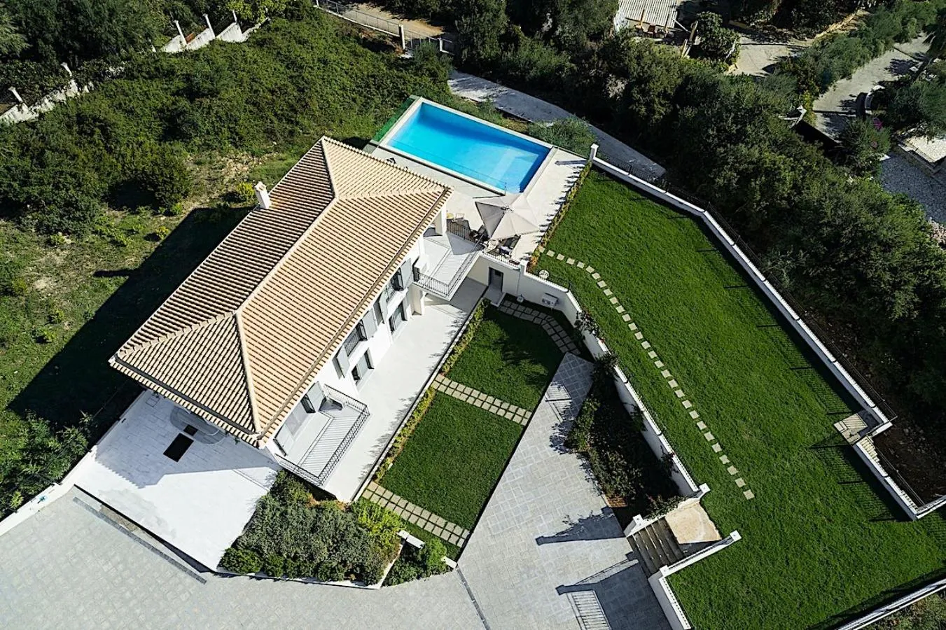 Property building in Villa Giem