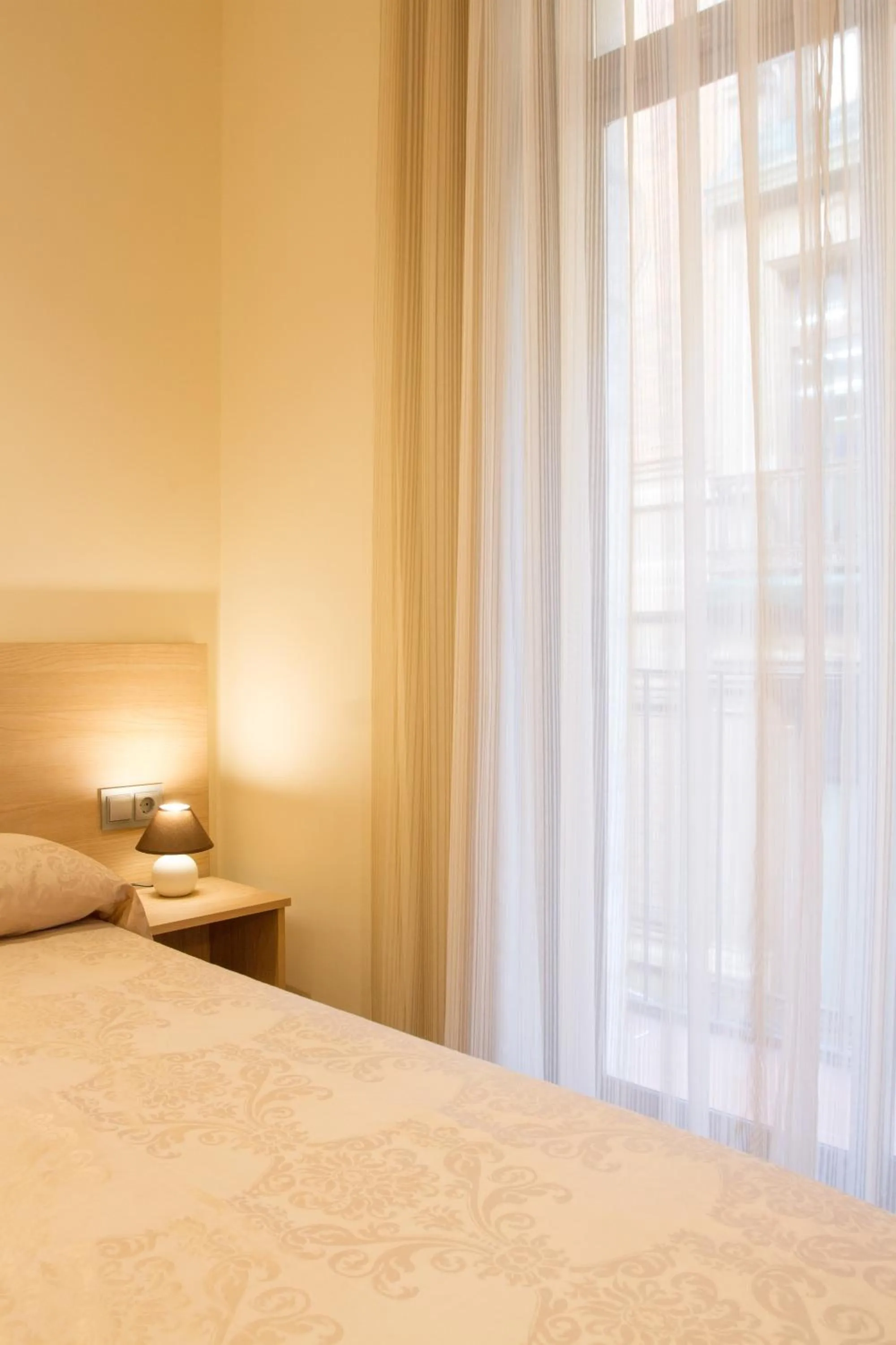 Bed in Hostal Excellence