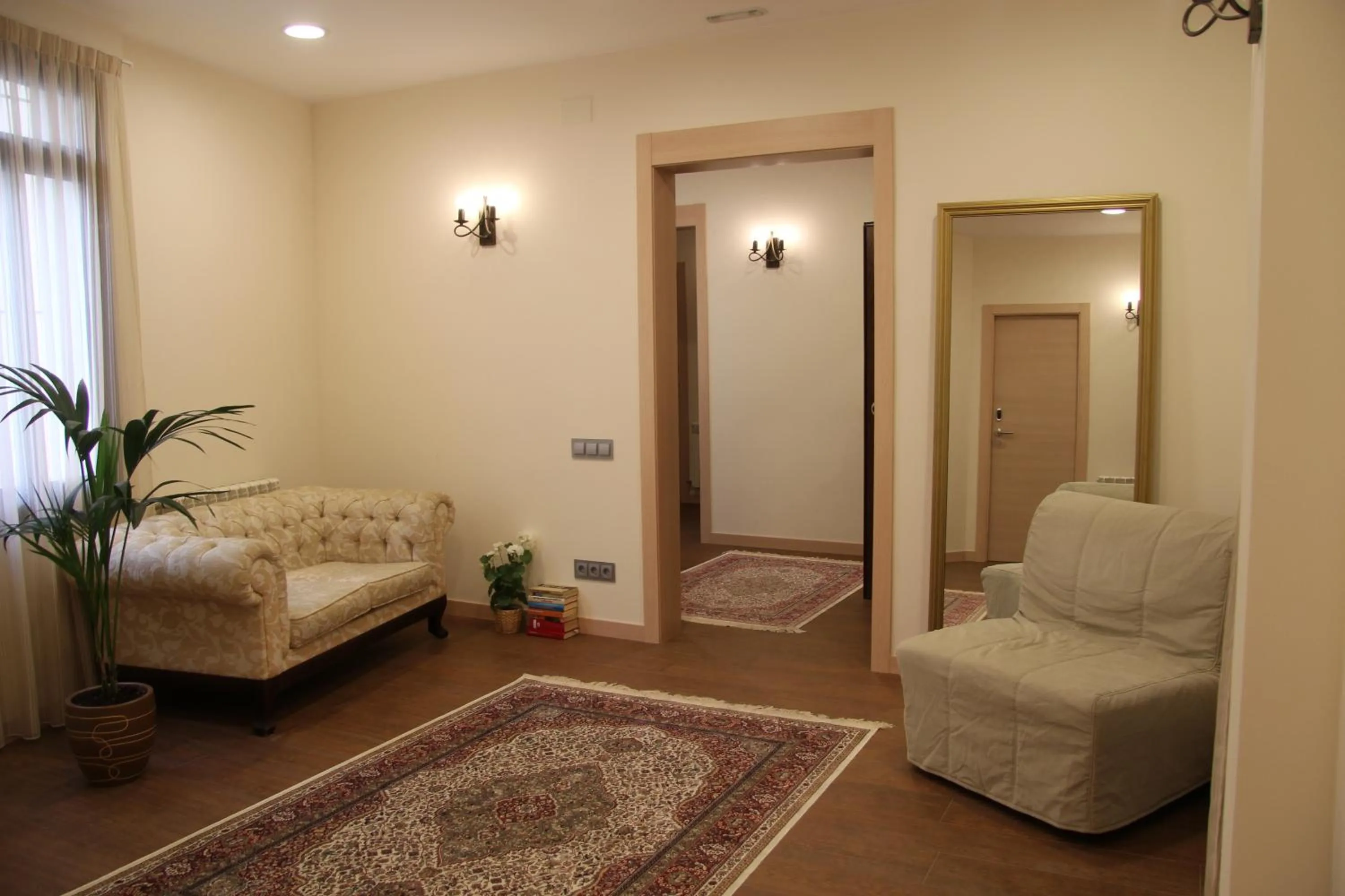 Communal lounge/ TV room, Bed in Hostal Excellence