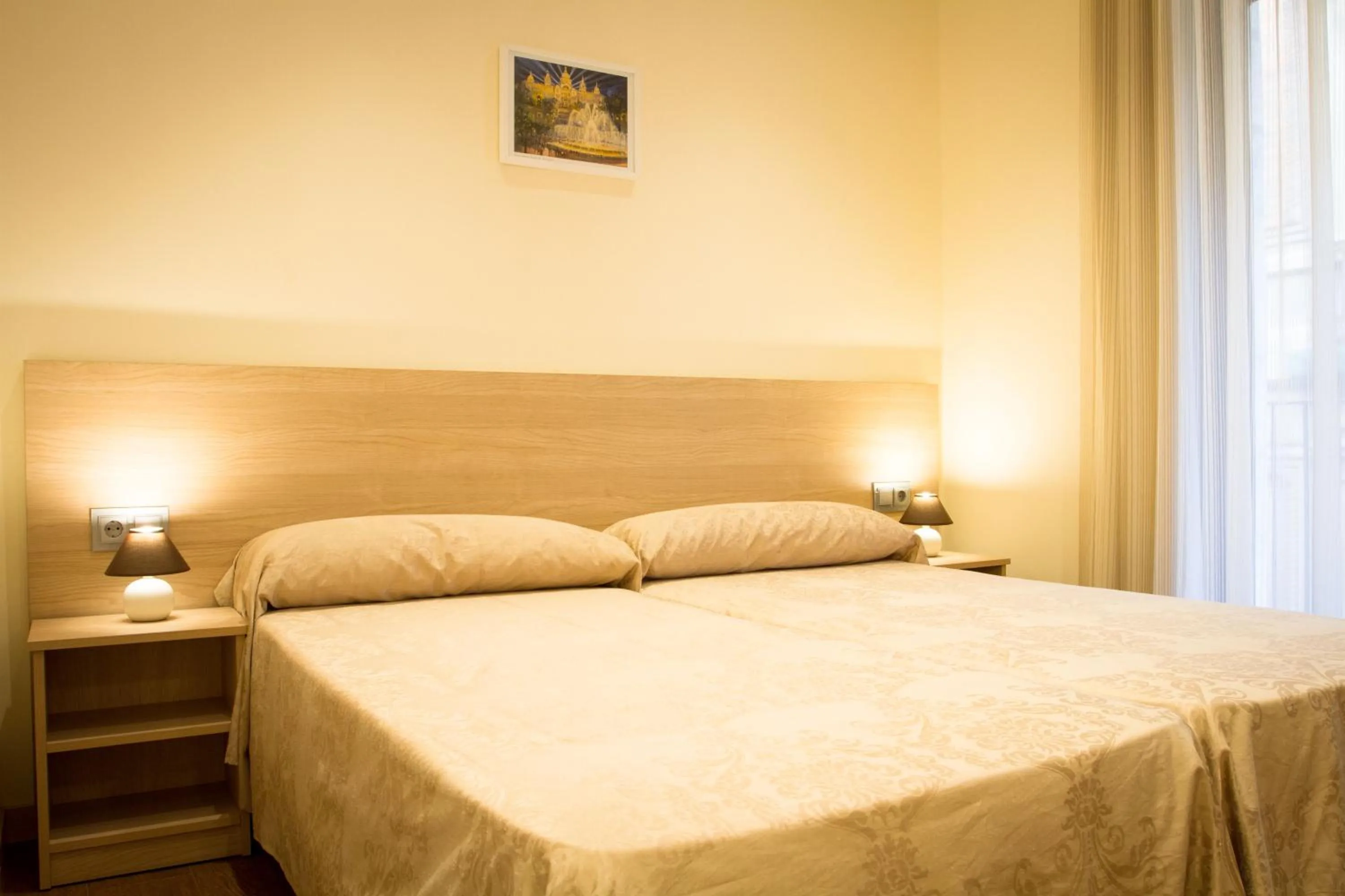 Bed in Hostal Excellence