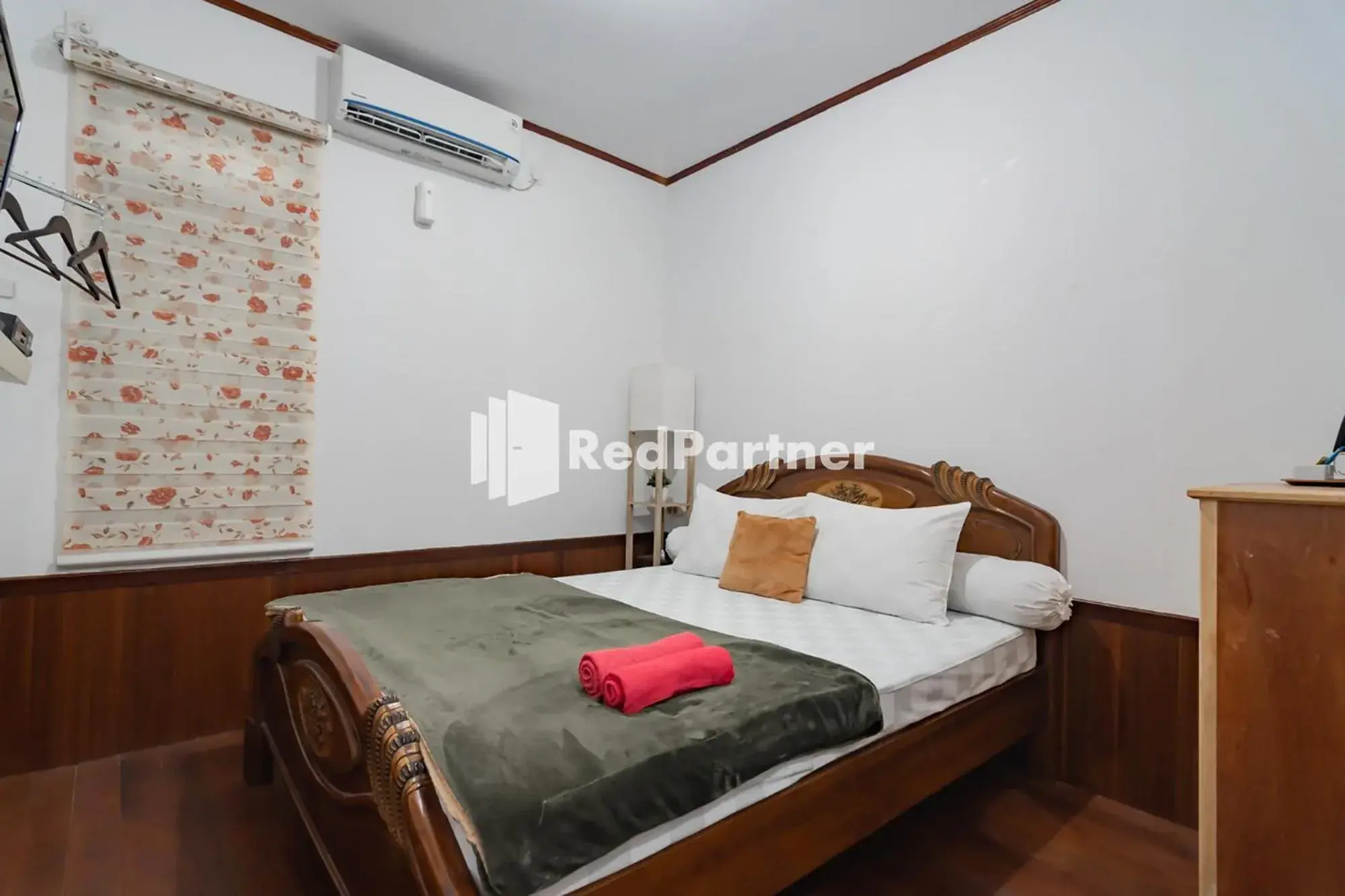 Suite in Langkar Guest House Syariah Mitra RedDoorz Suite in Langkar Guest House Syariah Mitra RedDoorz