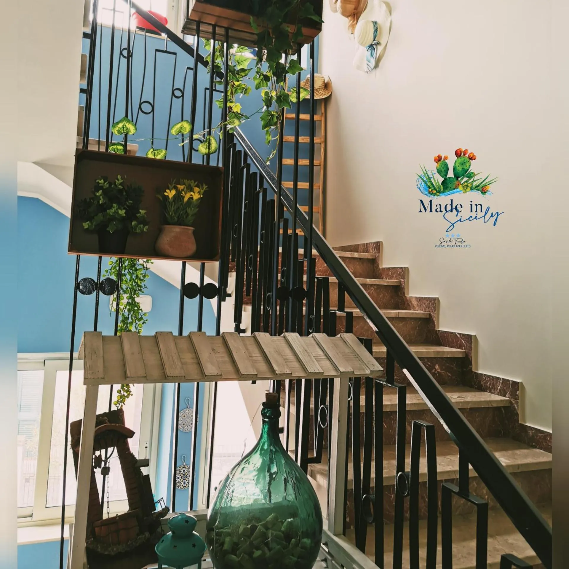 Evening entertainment in Made in Sicily Santa Tecla