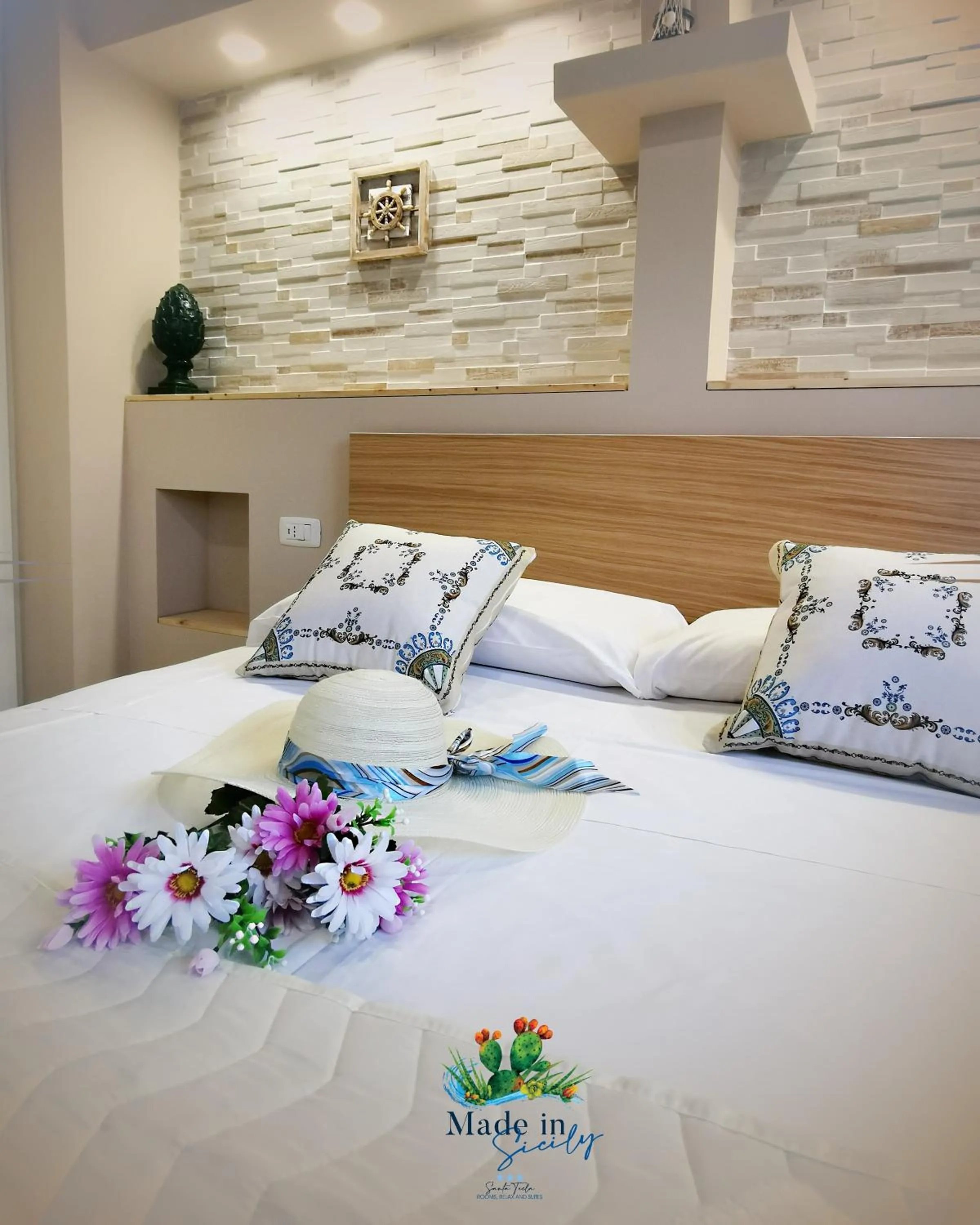 Bedroom, Bed in Made in Sicily Santa Tecla