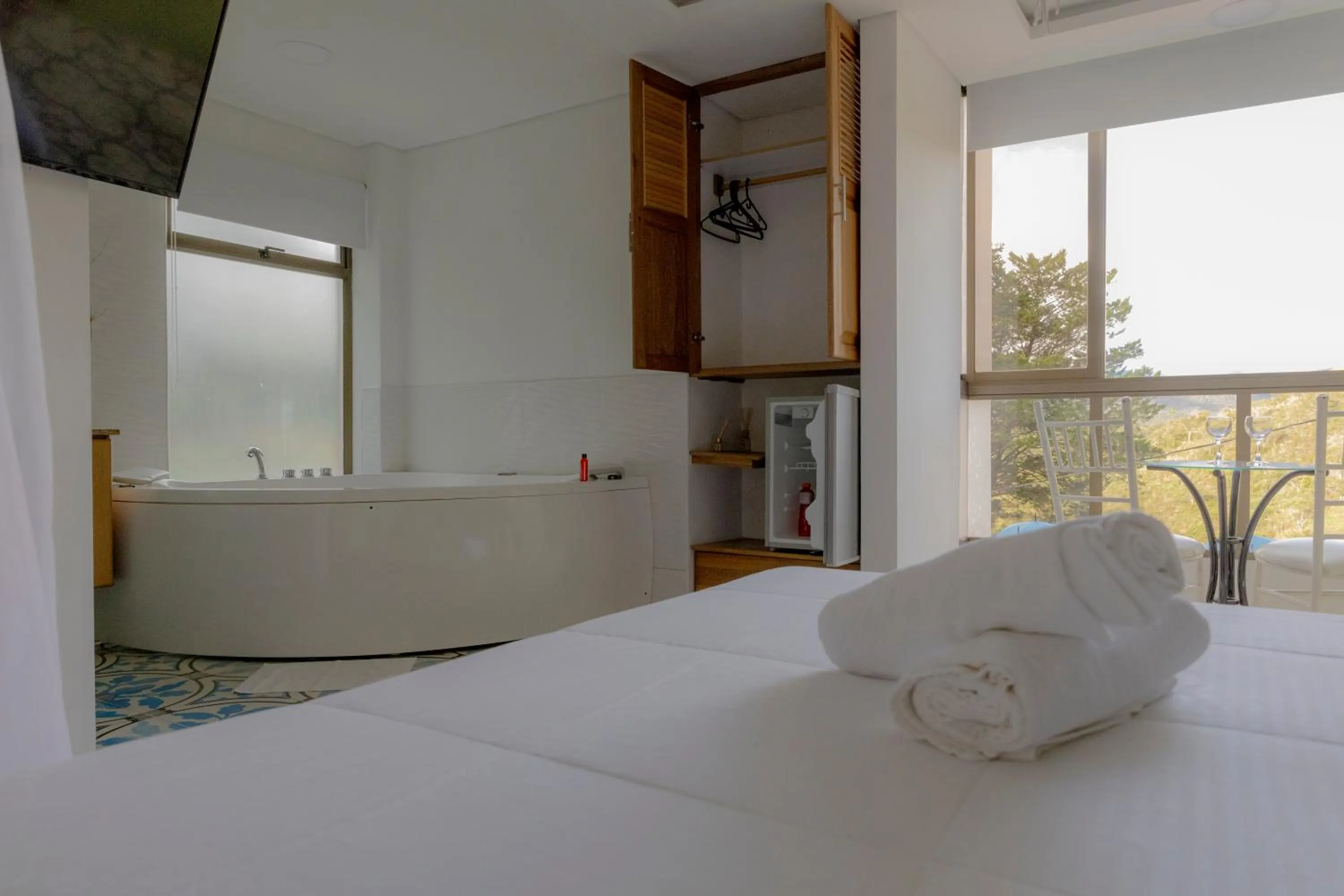 Bed in Hotel Bahia Del Faro