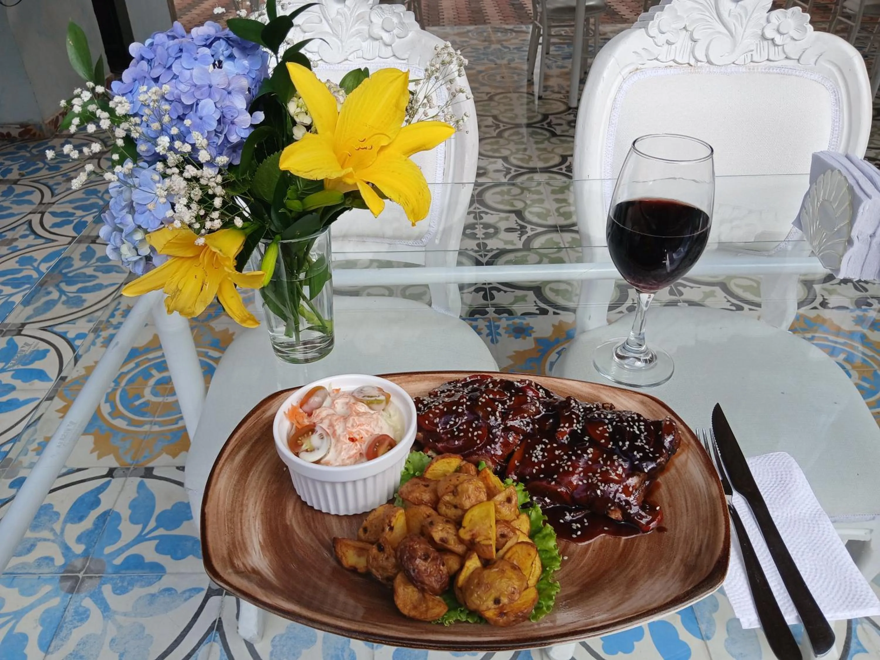 Food and drinks in Hotel Bahia Del Faro