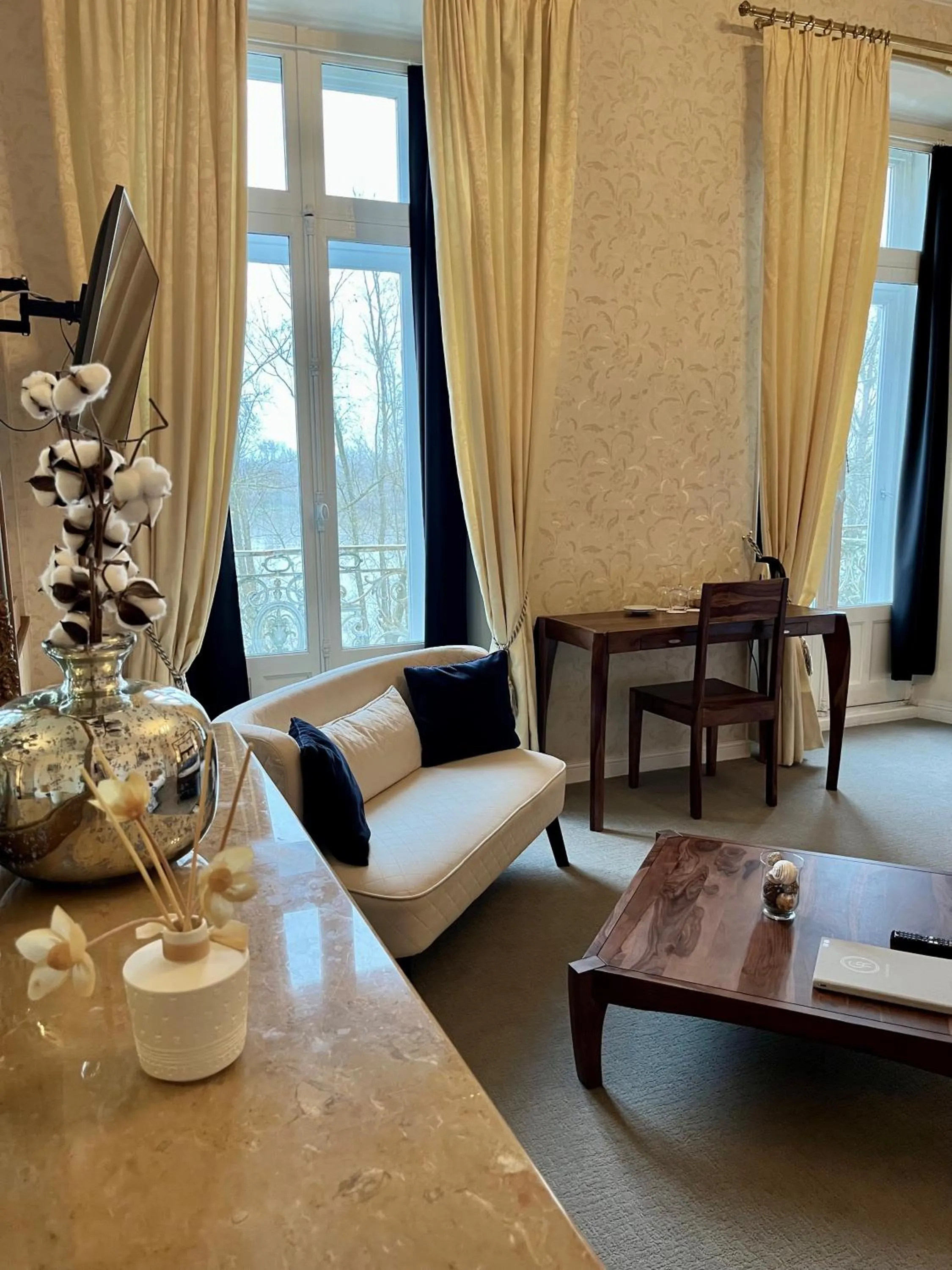 TV and multimedia in Le Clos du Roc